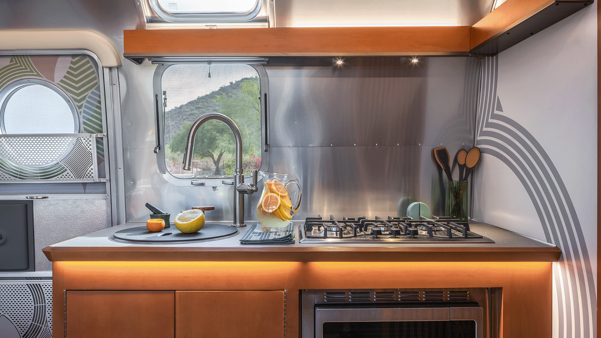 Το συλλεκτικό Airstream που αλλάζει την εμπειρία του ταξιδιού