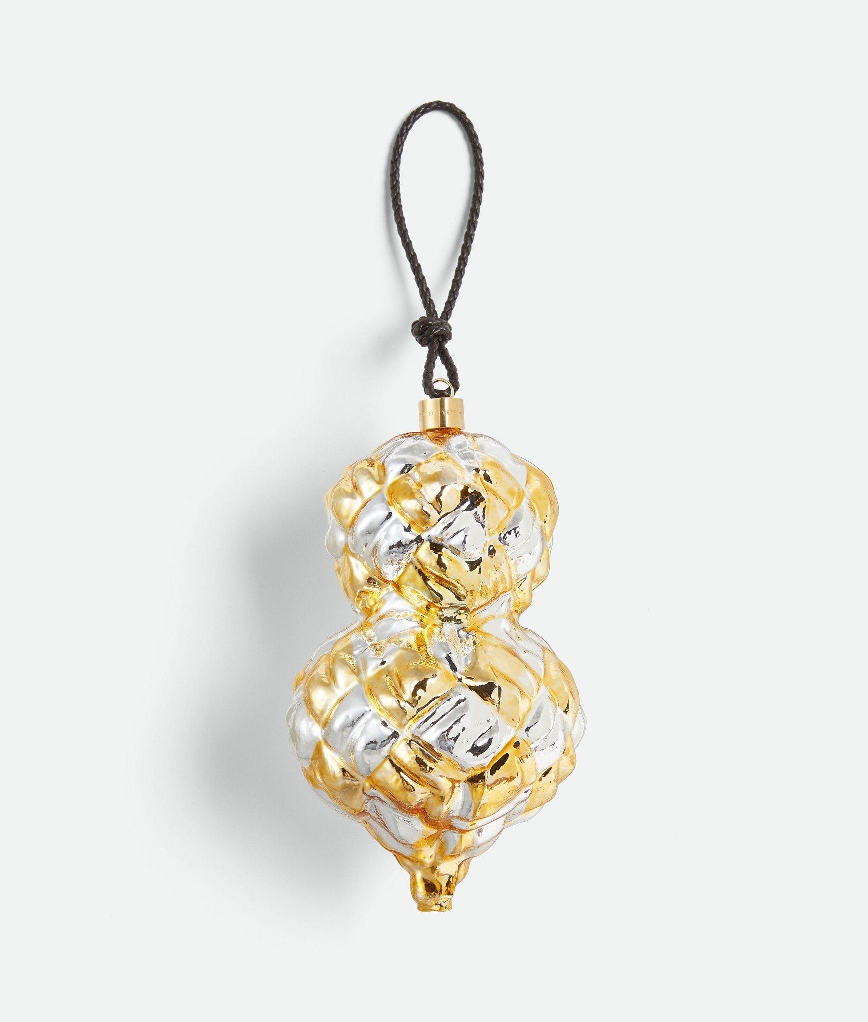 Τα πιο ακριβά χριστουγεννιάτικα στολίδια με την υπογραφή των οίκων μόδας