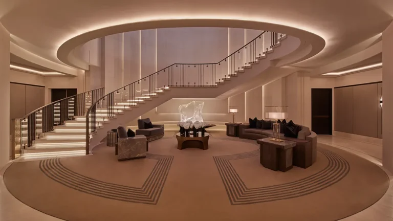 Λονδίνο: Η επιτομή της πολυτέλειας σε ένα ρετιρέ στο Mayfair που πωλείται για 45 εκατ. ευρώ