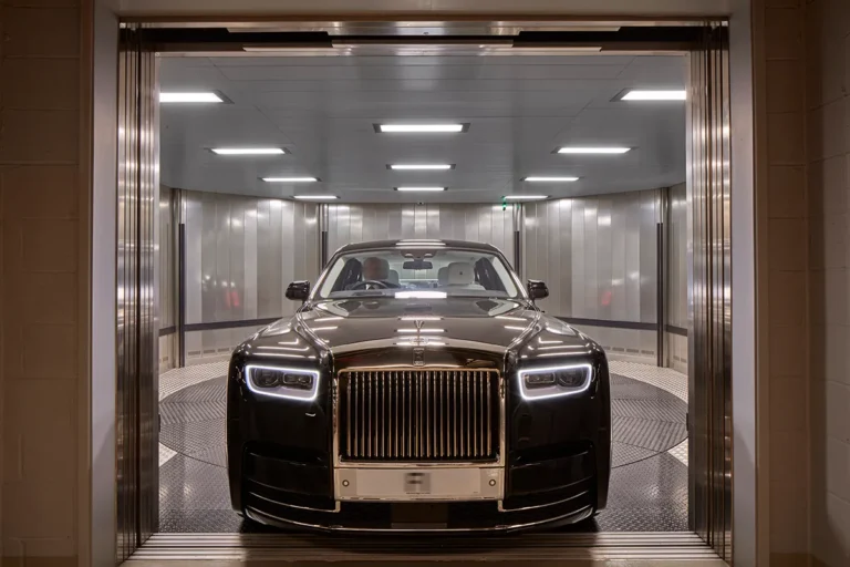 Λονδίνο: Η επιτομή της πολυτέλειας σε ένα ρετιρέ στο Mayfair που πωλείται για 45 εκατ. ευρώ