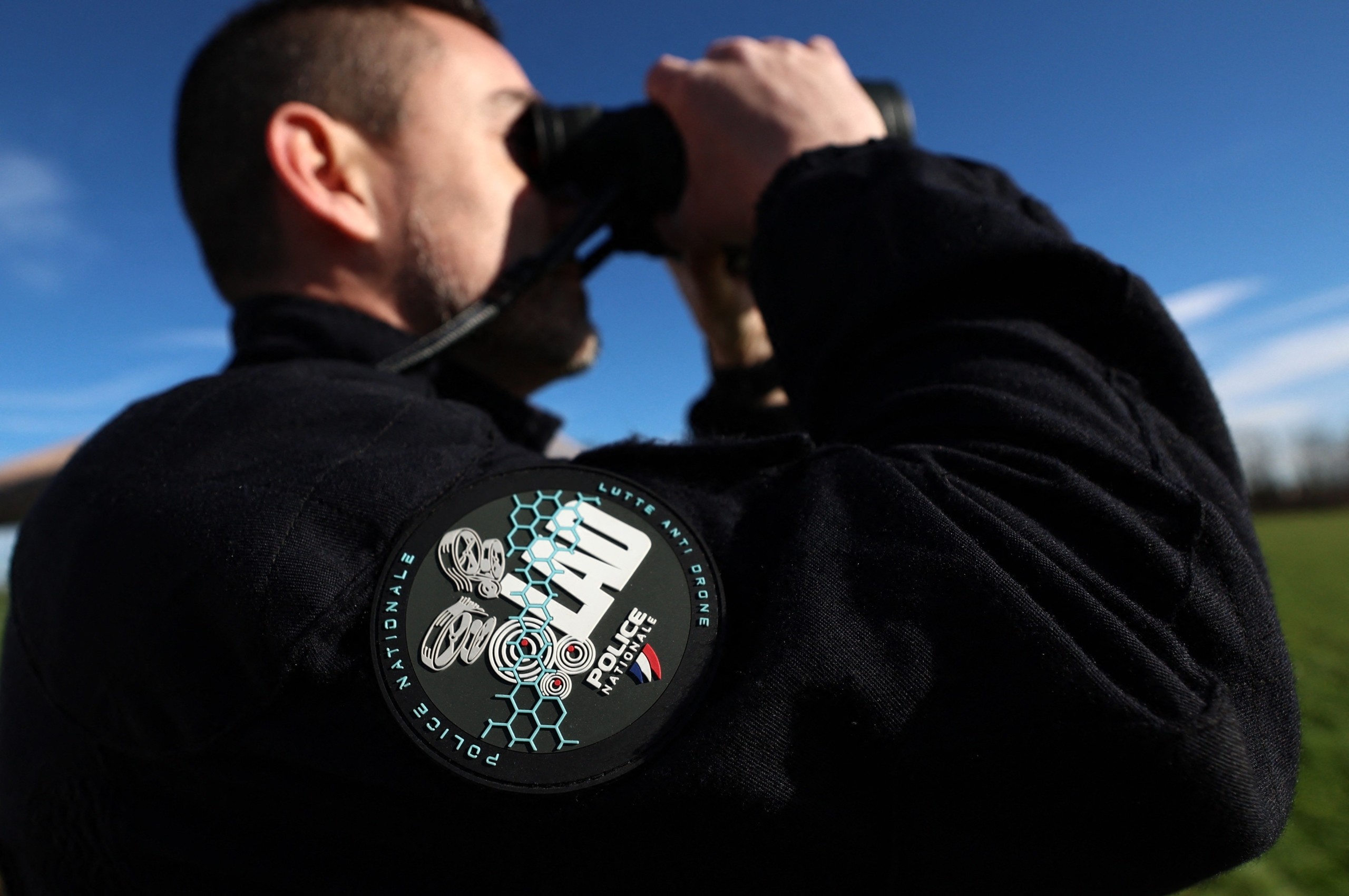 Γαλλία: Πέντε drones πέταξαν πάνω από στρατιωτική βάση που φιλοξενεί πυρηνικά υποβρύχια | Ειδήσεις για την Οικονομία