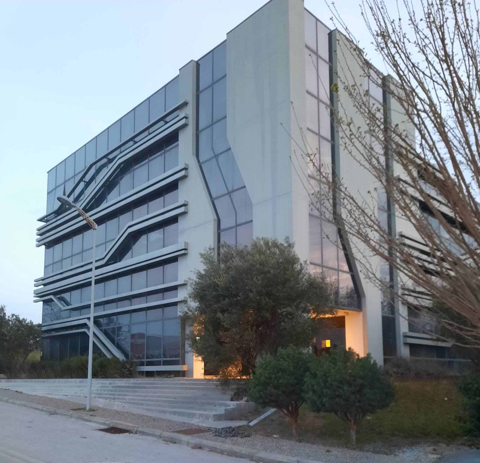 MLS Πληροφορική: Σε νέο ιδιοκτήτη τα κεντρικά γραφεία της, αλλά και…θρίλερ για το κτήριο (pics) | Ειδήσεις για την Οικονομία