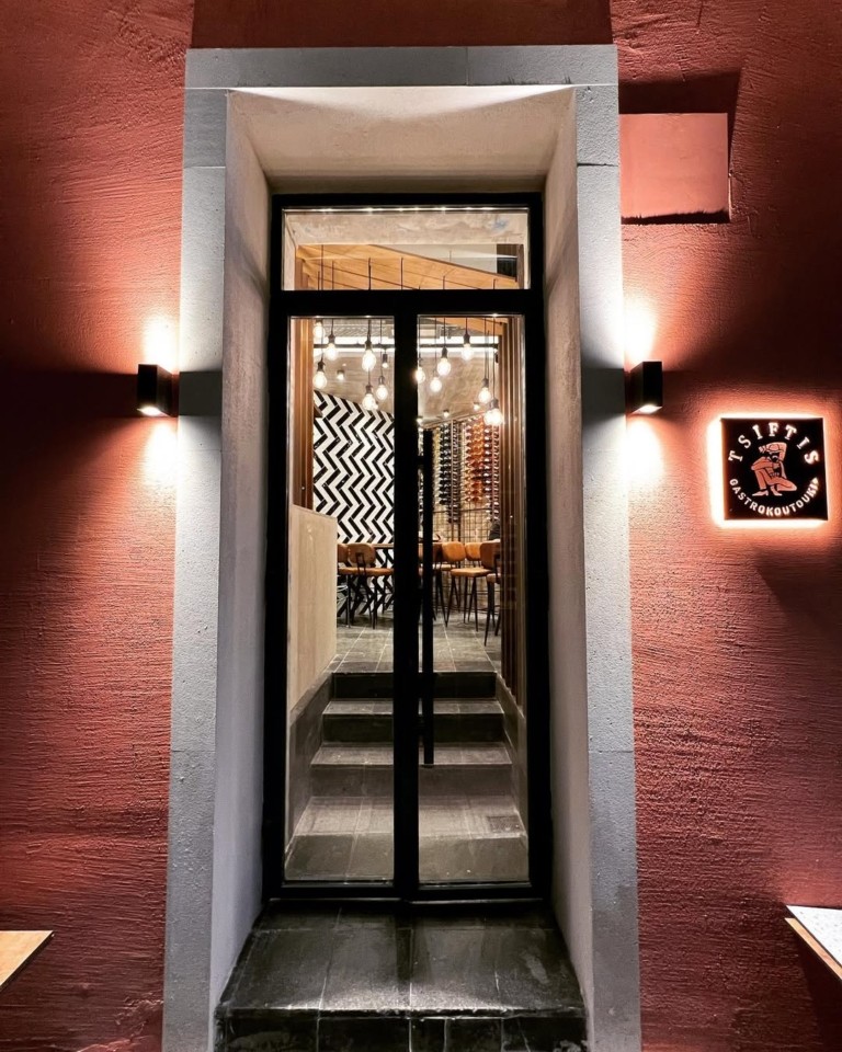 Τσίφτης: Το γαστροκουτούκι του Σήφη Μανουσέλη που κάνει σταθερά τη διαφορά