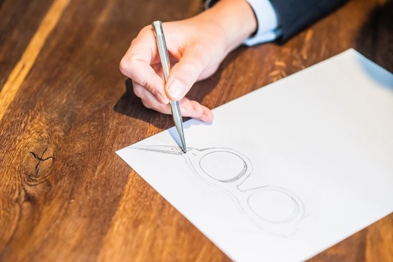 Τι είναι τα bespoke οπτικά και γιατί κατακτούν τους καταναλωτές