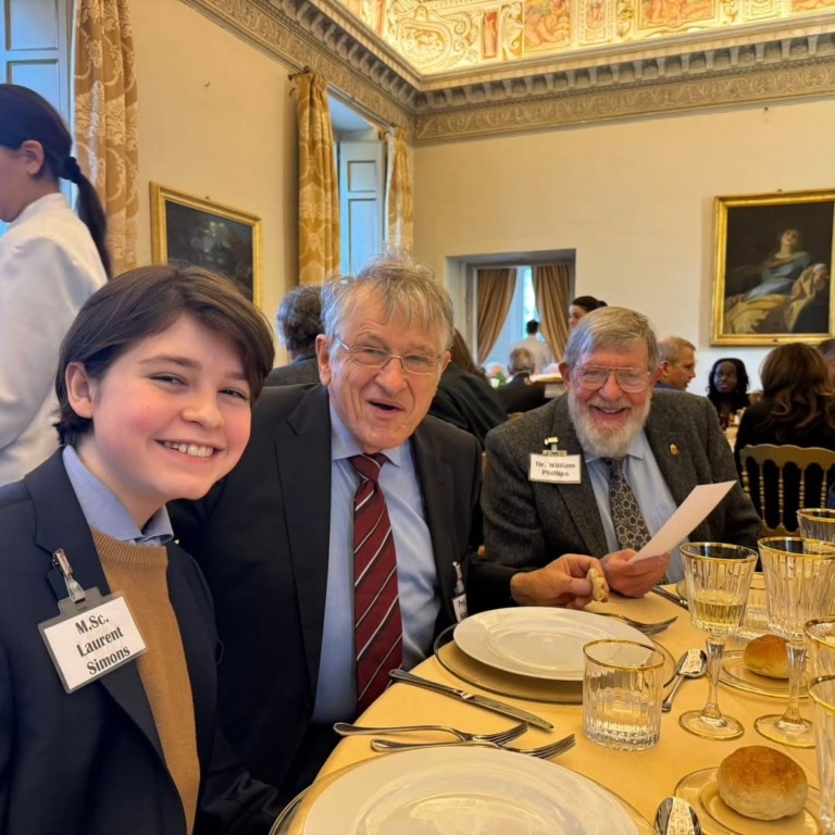 Το 15χρονο παιδί-θαύμα που έχει ήδη διδακτορικό στην Κβαντική Φυσική 