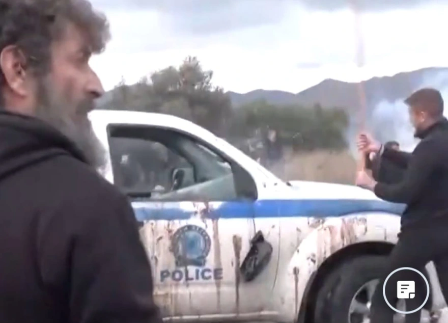 Κρήτη: Aγρότες χτύπησαν αστυνομικούς και έσπασαν περιπολικά – Με κατηγορίες για εγκληματική oργάνωση οι υπαίτιοι (pics) | Ειδήσεις για την Οικονομία