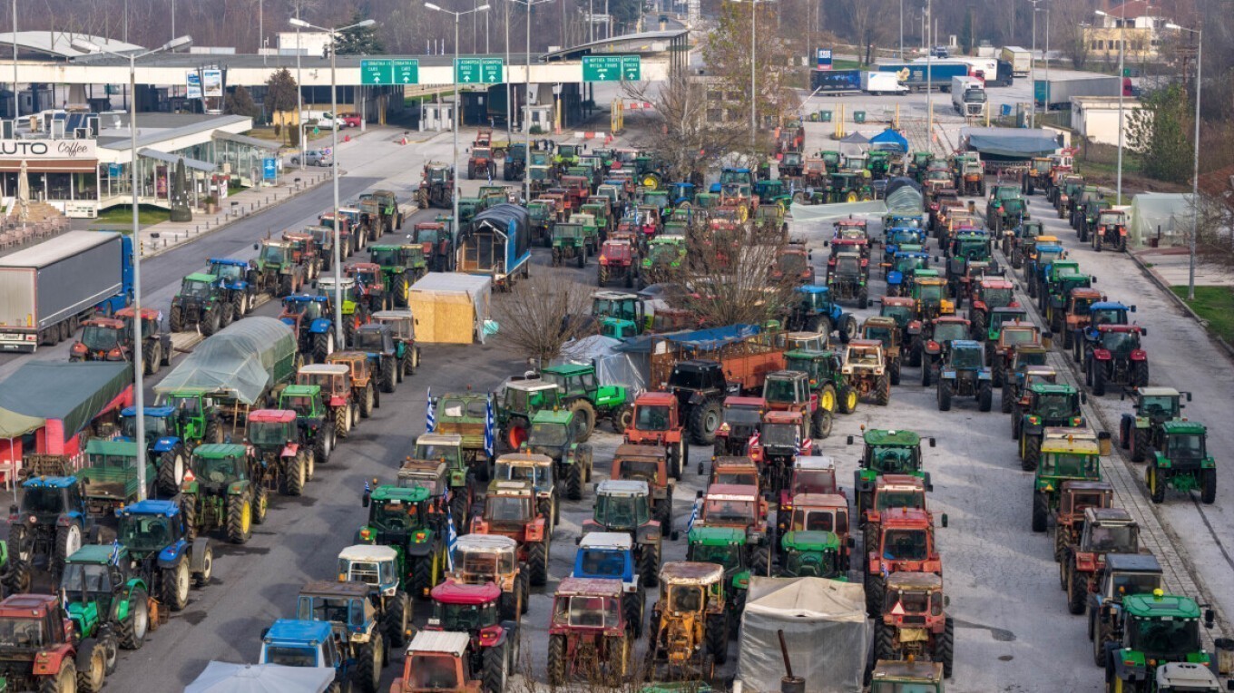 Στα μπλόκα οι αγρότες: Κλείνουν τα Μάλγαρα – Κρίσιμη σύσκεψη στη Νίκαια (vid)