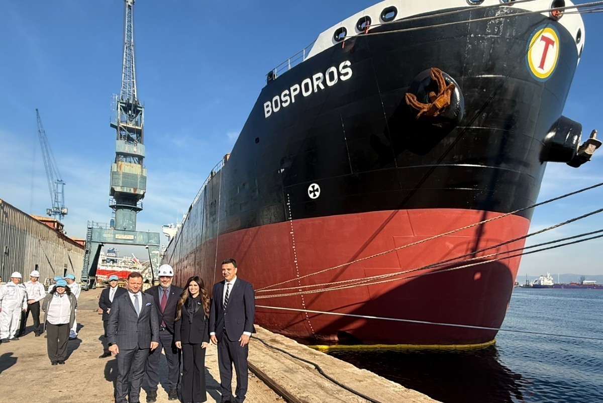 Κίμπερλι Γκιλφόιλ: Επίσκεψη στα ναυπηγεία Ελευσίνας της ONEX και στο «BOSPOROS» της Tsakos Energy Navigation (pics) | Ειδήσεις για την Οικονομία