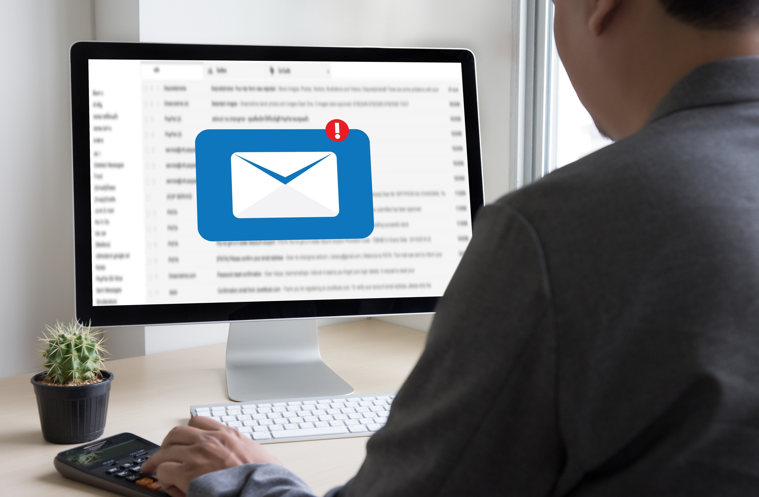 Εργασιακός χώρος: Τι αξίζει να αφαιρέσετε από τα emails σας για να βελτιώσετε την εικόνα σας | Ειδήσεις για την Οικονομία