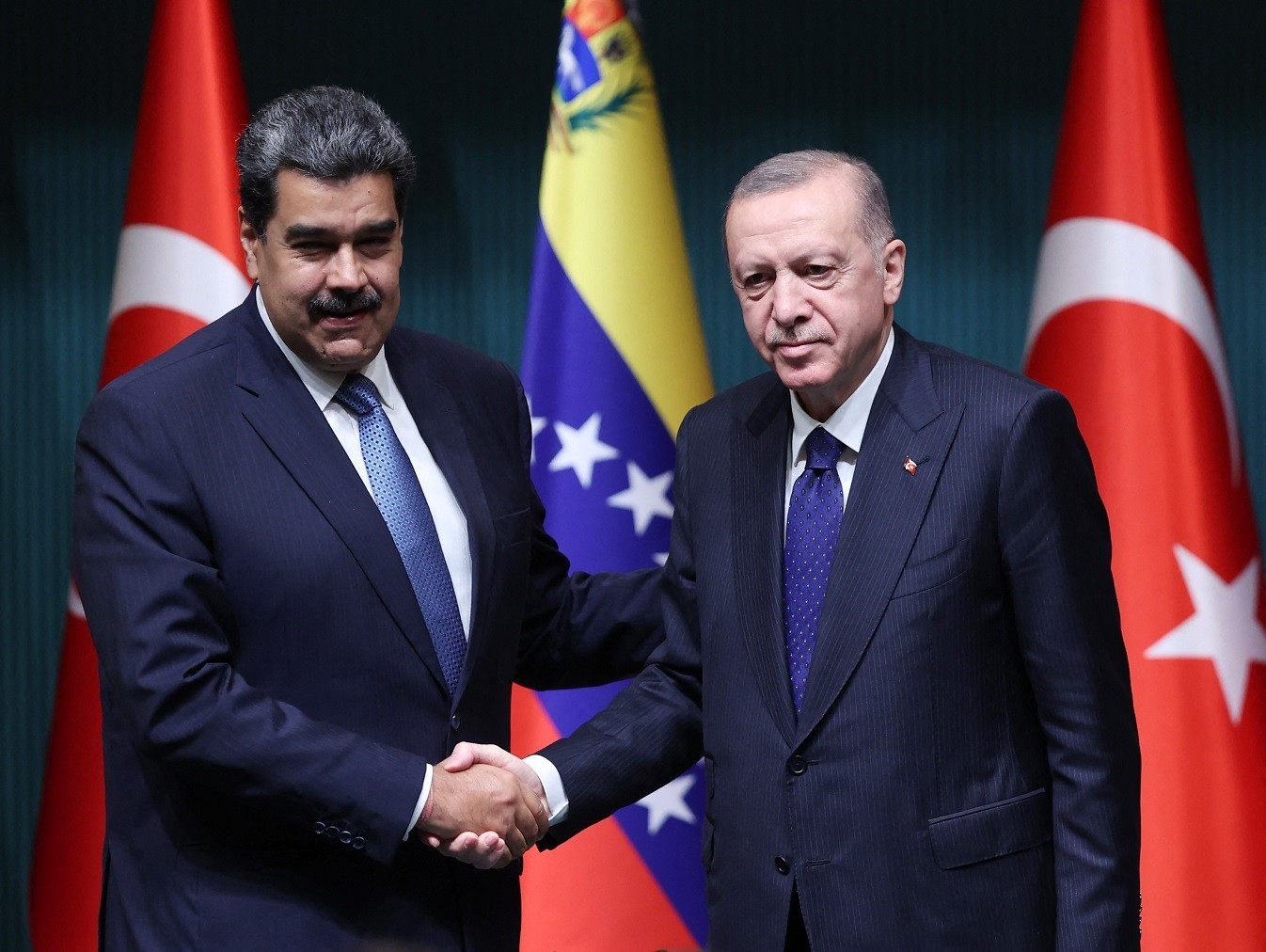 Βενεζουέλα: Τηλεφωνική επικοινωνία Μαδούρο και Ερντογάν εν μέσω κρίσης με τις ΗΠΑ | Ειδήσεις για την Οικονομία
