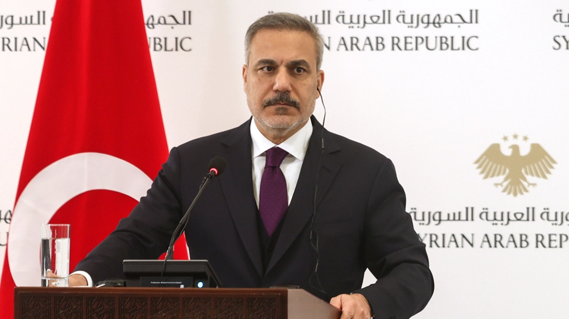 Απρόοπτο σε συνέντευξη τύπου του Φιντάν στη Συρία: Διέκοψαν άρον-άρον τις δηλώσεις του, συγγνώμη από τη Δαμασκό | Ειδήσεις για την Οικονομία