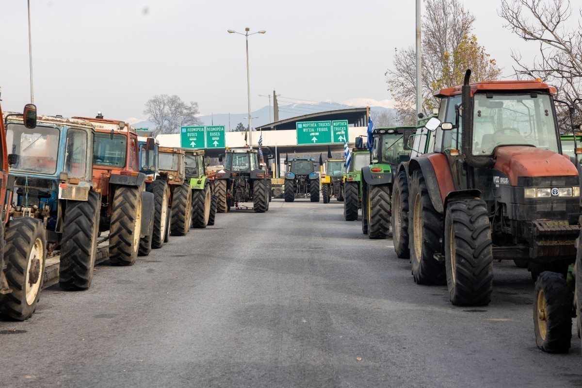 Μπλόκα: Ομόφωνο «ναι» των αγροτών στην κλιμάκωση, απορρίπτουν τον διάλογο με την κυβέρνηση (vid) | Ειδήσεις για την Οικονομία