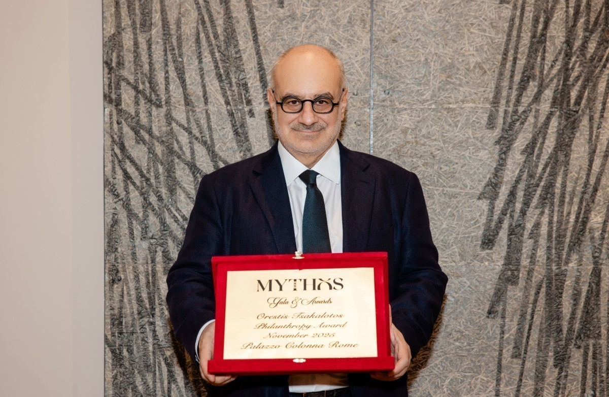 Qualco: Ο πρόεδρος Ορέστης Τσακαλώτος τιμήθηκε με το Philanthropy Award | Ειδήσεις για την Οικονομία