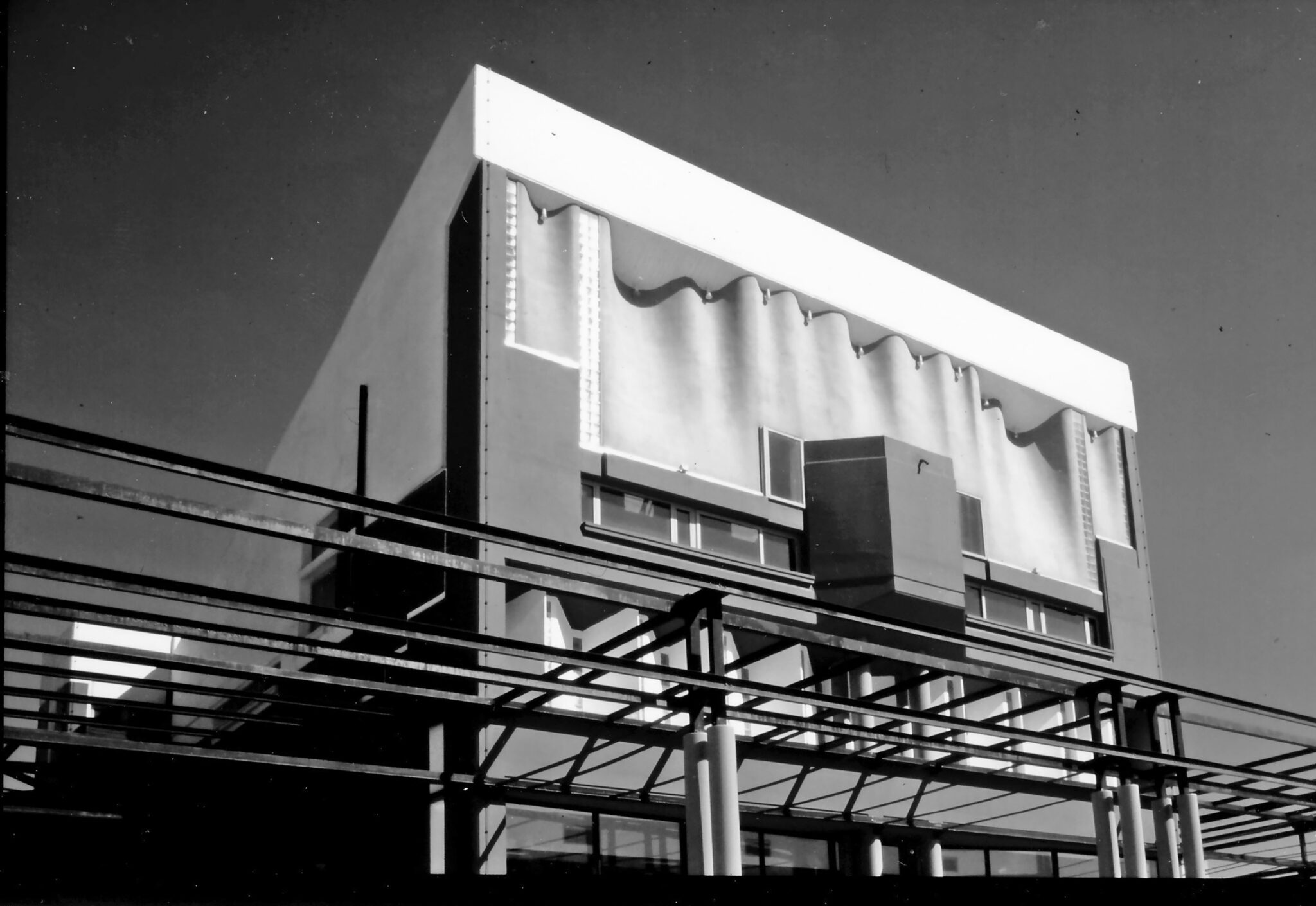 Σουζάνα και Δημήτρης Αντωνακάκης: Το εμβληματικό ζευγάρι της ελληνικής αρχιτεκτονικής