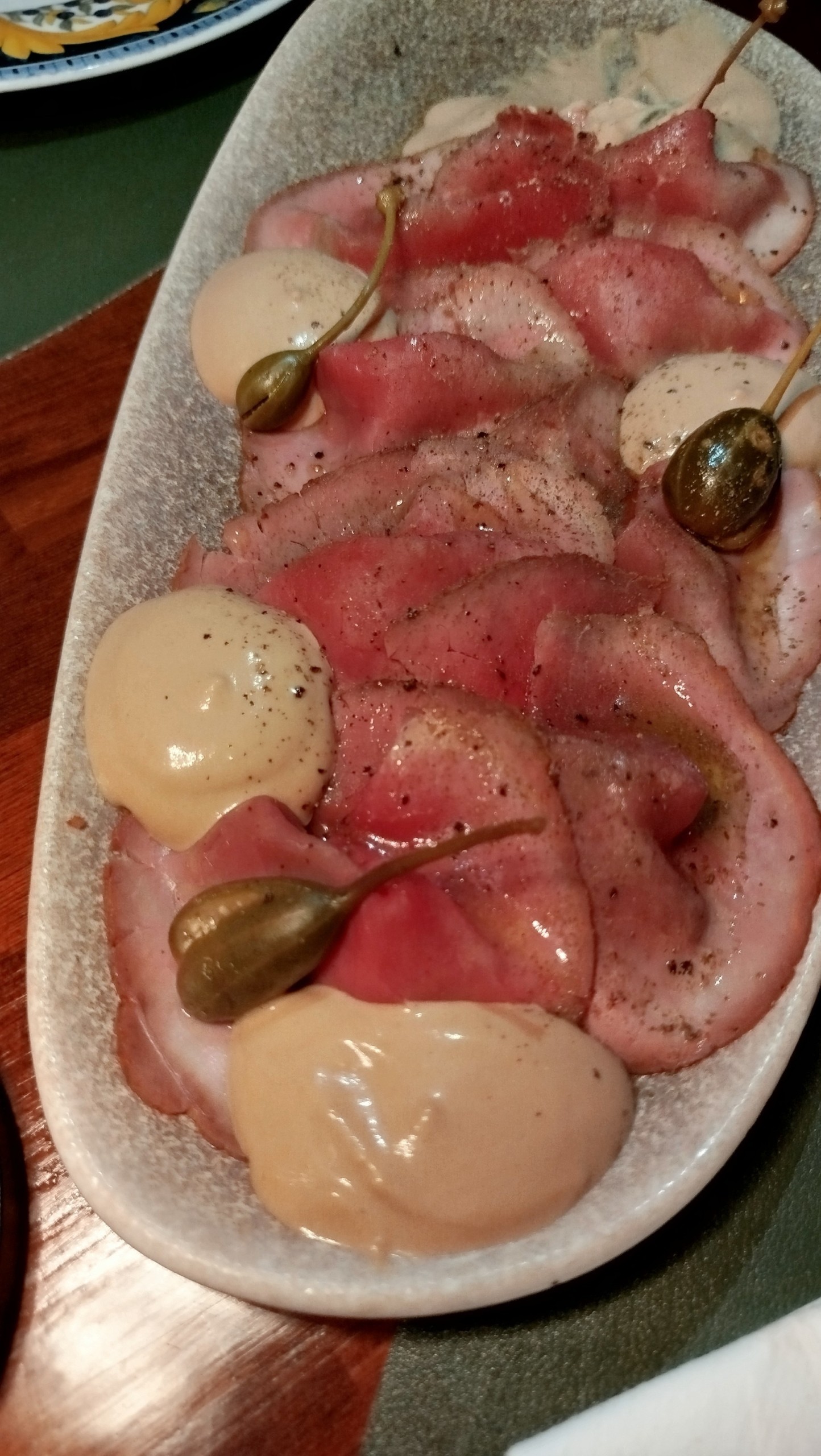 Napul’e: Η κορυφαία ναπολιτάνικη πίτσα στην Ελλάδα σε ένα ιταλικό εστιατόριο που έγινε θεσμός