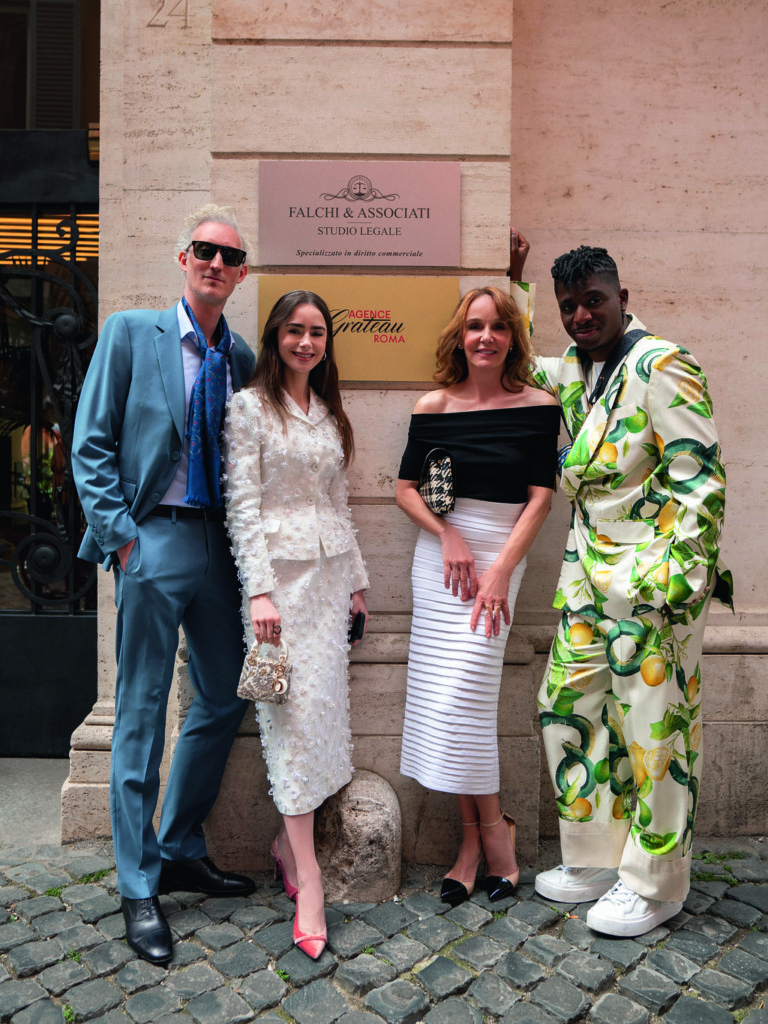 Emily in Paris: Ιστορίες μόδας και το στυλ που δημιούργησε η δημοφιλής τηλεοπτική σειρά