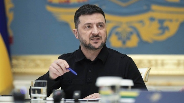 Ουκρανία: Συνεχίζονται οι διαπραγματεύσεις στο Βερολίνο – Ο Ζελένσκι εγκαταλείπει την ιδέα της ένταξης στο ΝΑΤΟ (tweets) | Ειδήσεις για την Οικονομία