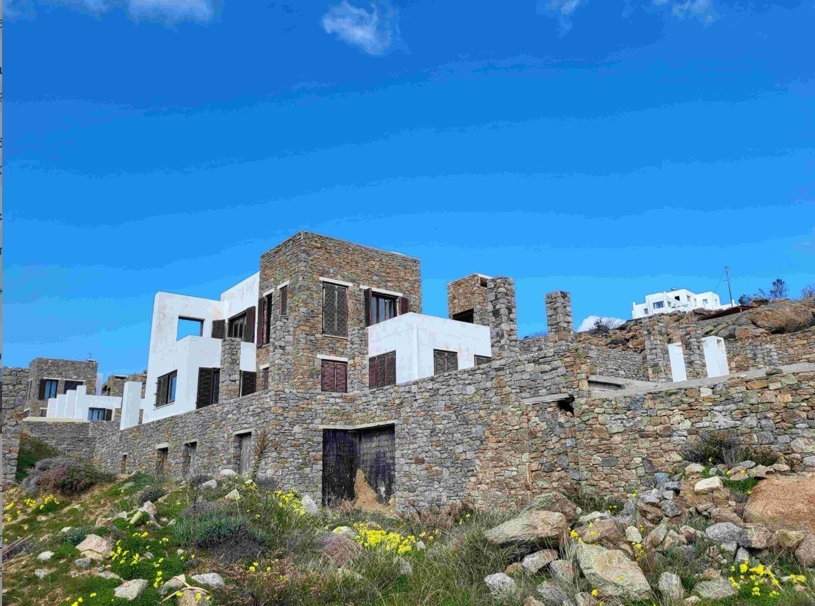 Μύκονος: Ξανά στο σφυρί οι βίλες στο Πλυντρί με ανατροπή στην τιμή (pics) | Ειδήσεις για την Οικονομία