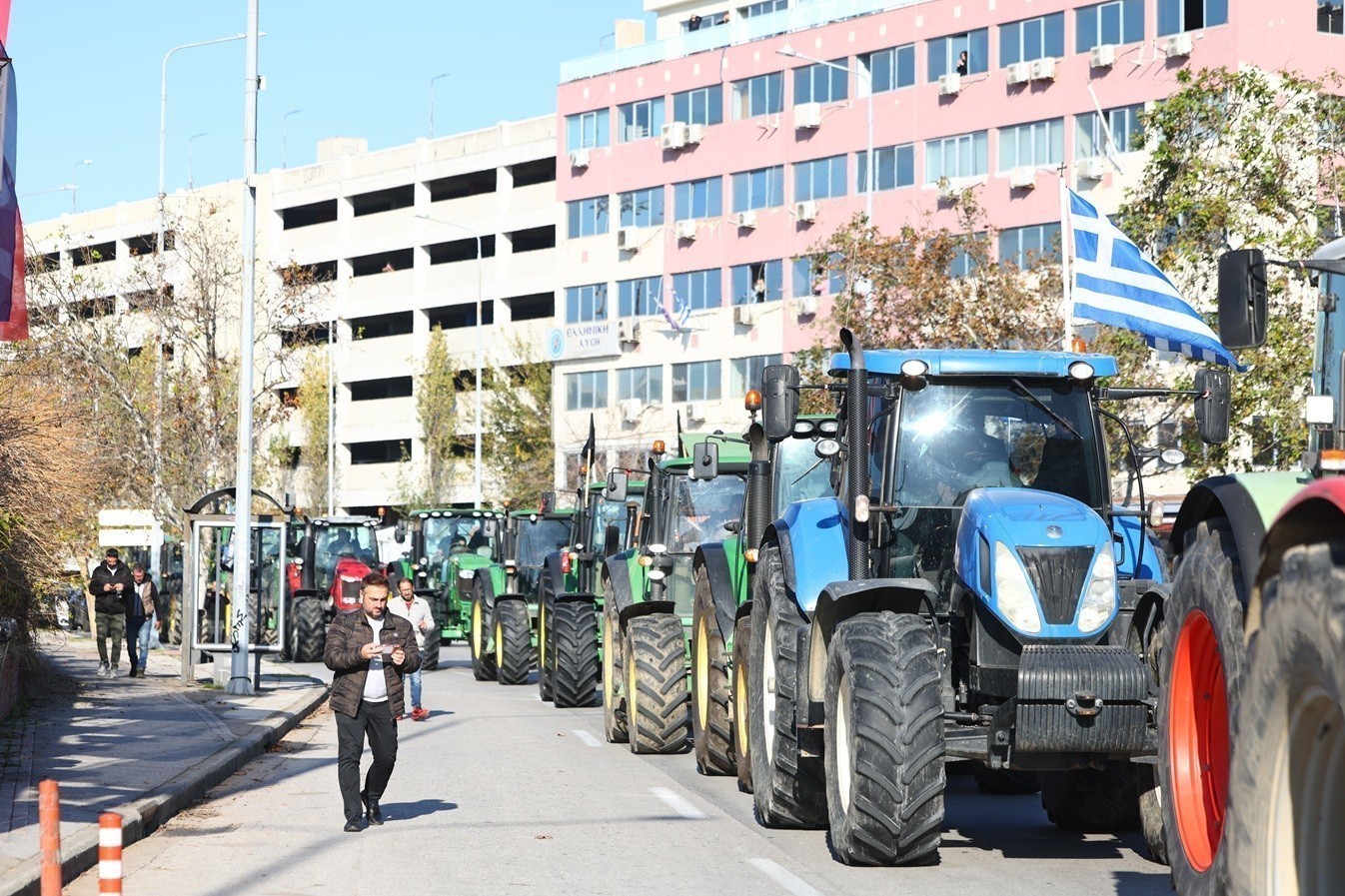 Στάση αναμονής από τους αγροτοσυνδικαλιστές – Περιμένουν εξειδίκευση των δεσμεύσεων Τσιάρα για να προσέλθουν σε διάλογο | Ειδήσεις για την Οικονομία