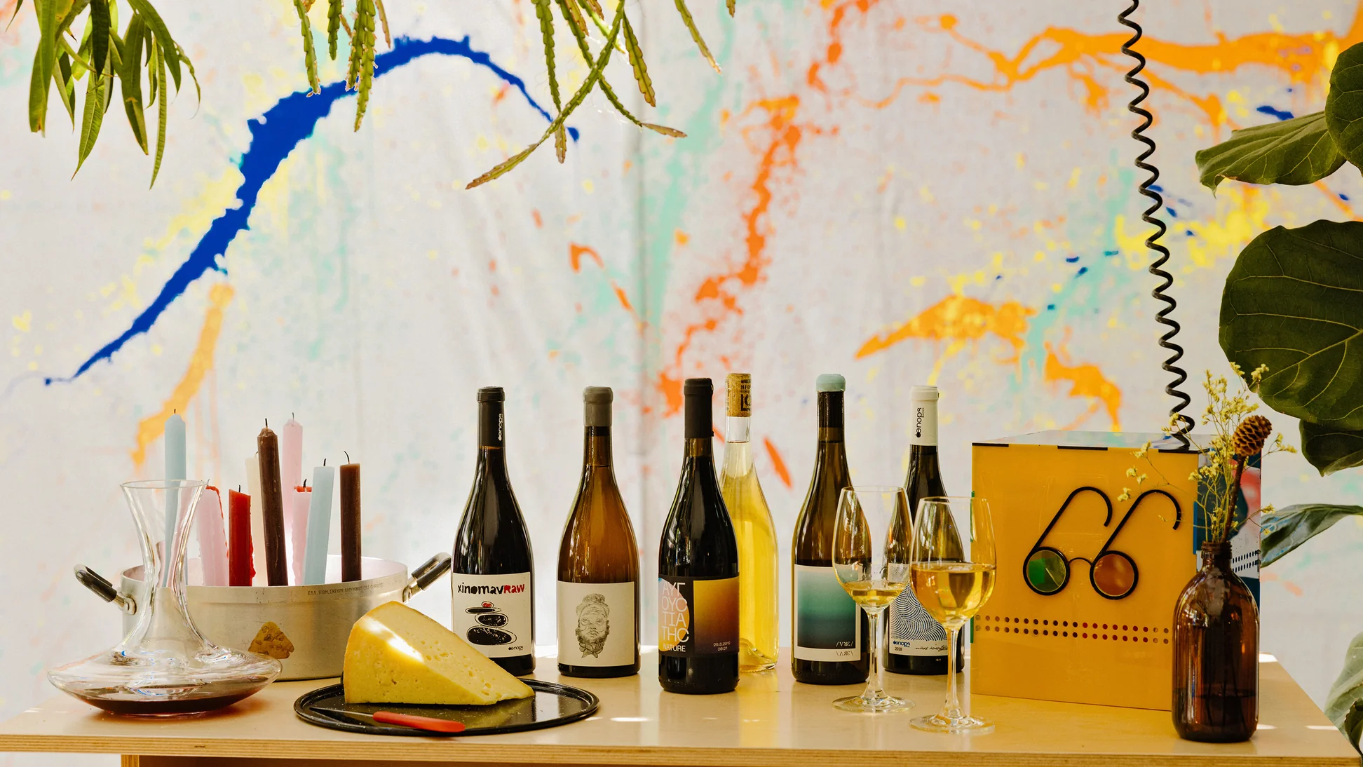 Κρασί, δίσκοι, πίτσα και φυτά – Τα πολυχρηστικά καταστήματα που αλλάζουν την Αθήνα