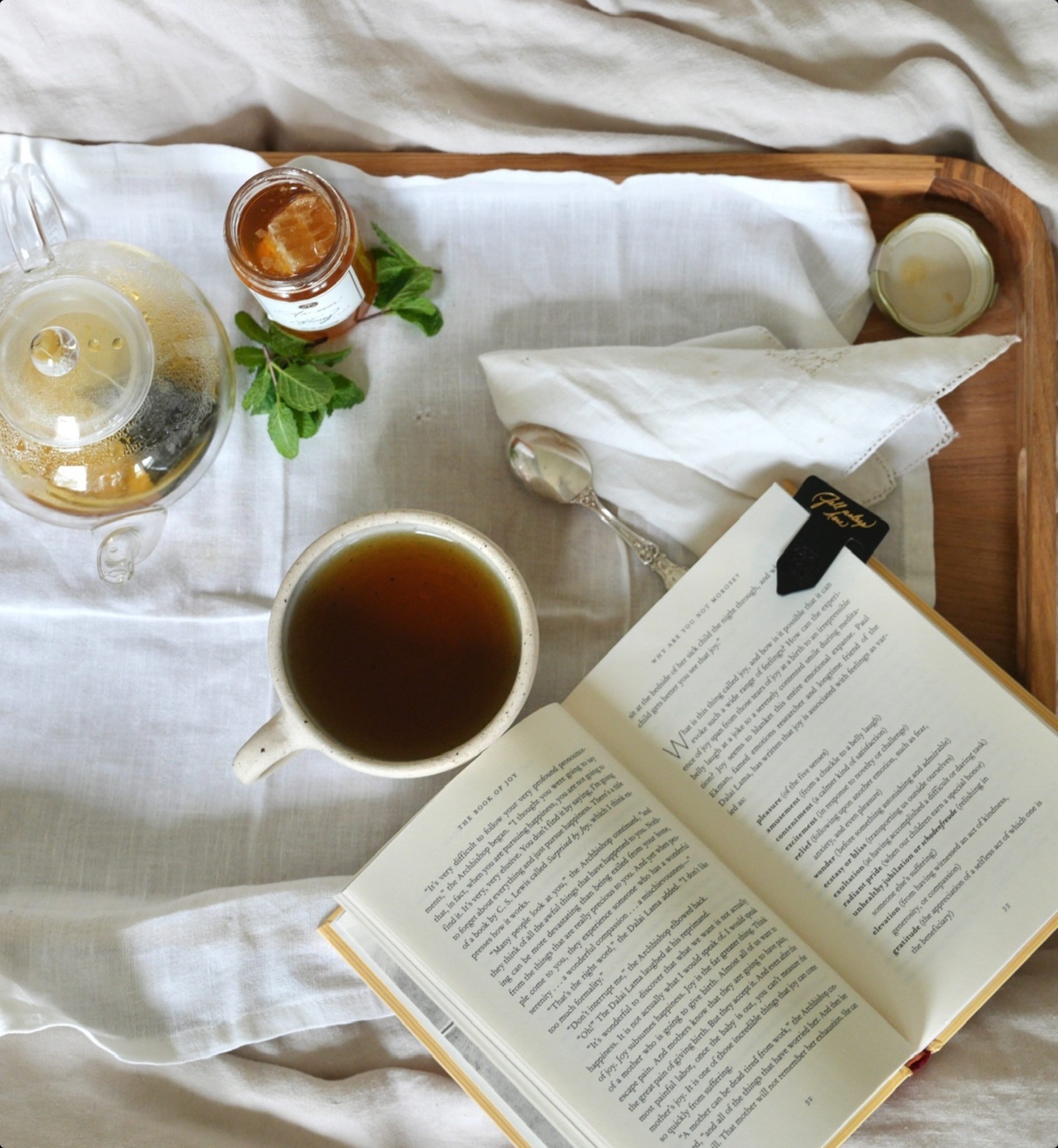 Sold out μέσα σε μισή ώρα ο σελιδοδείκτης της Μέγκαν Μαρκλ 