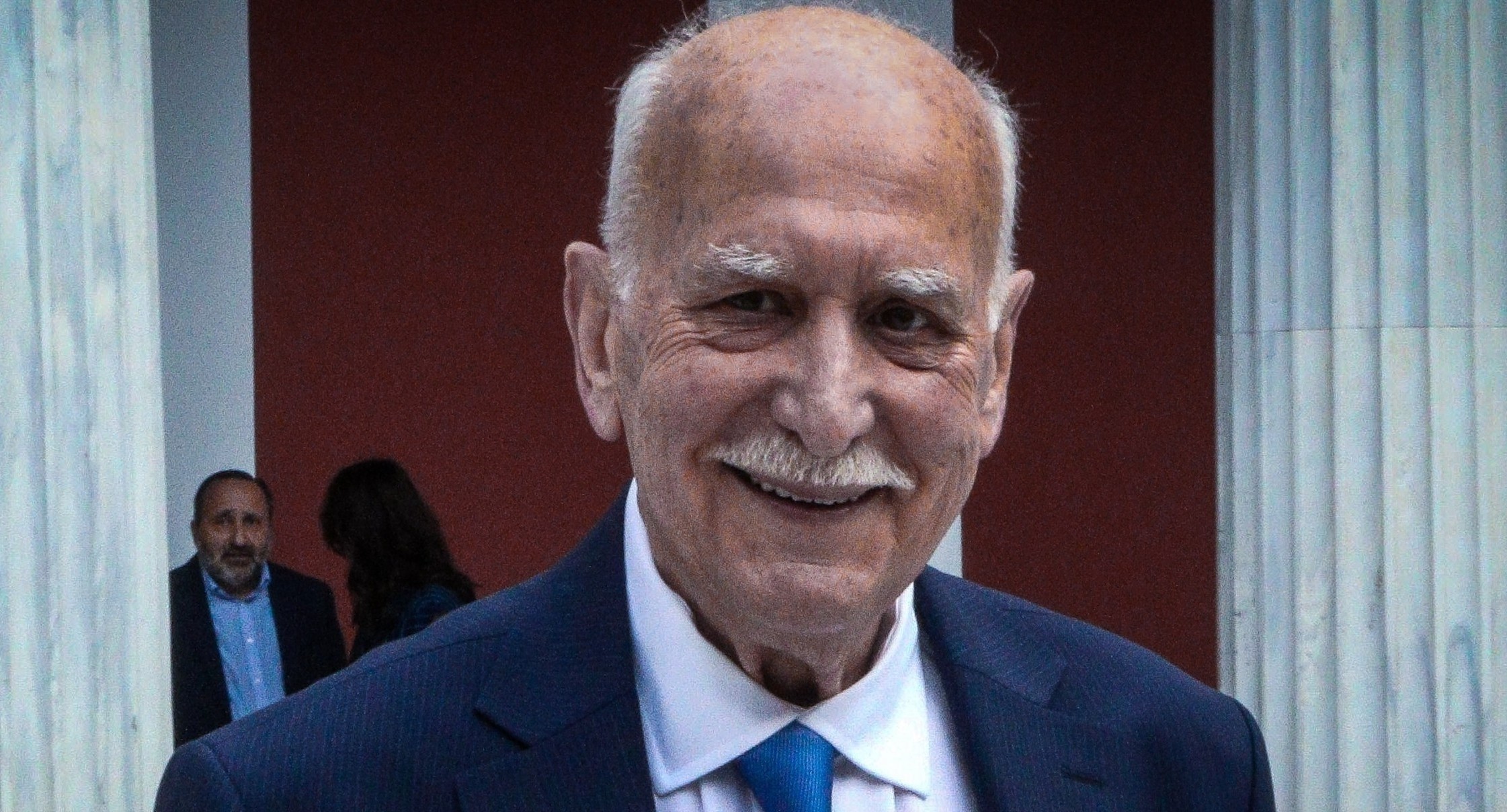 Κηδεία Γιώργου Παπαδάκη: Στη Ριτσώνα σήμερα ο τελευταίος αποχαιρετισμός | Ειδήσεις για την Οικονομία