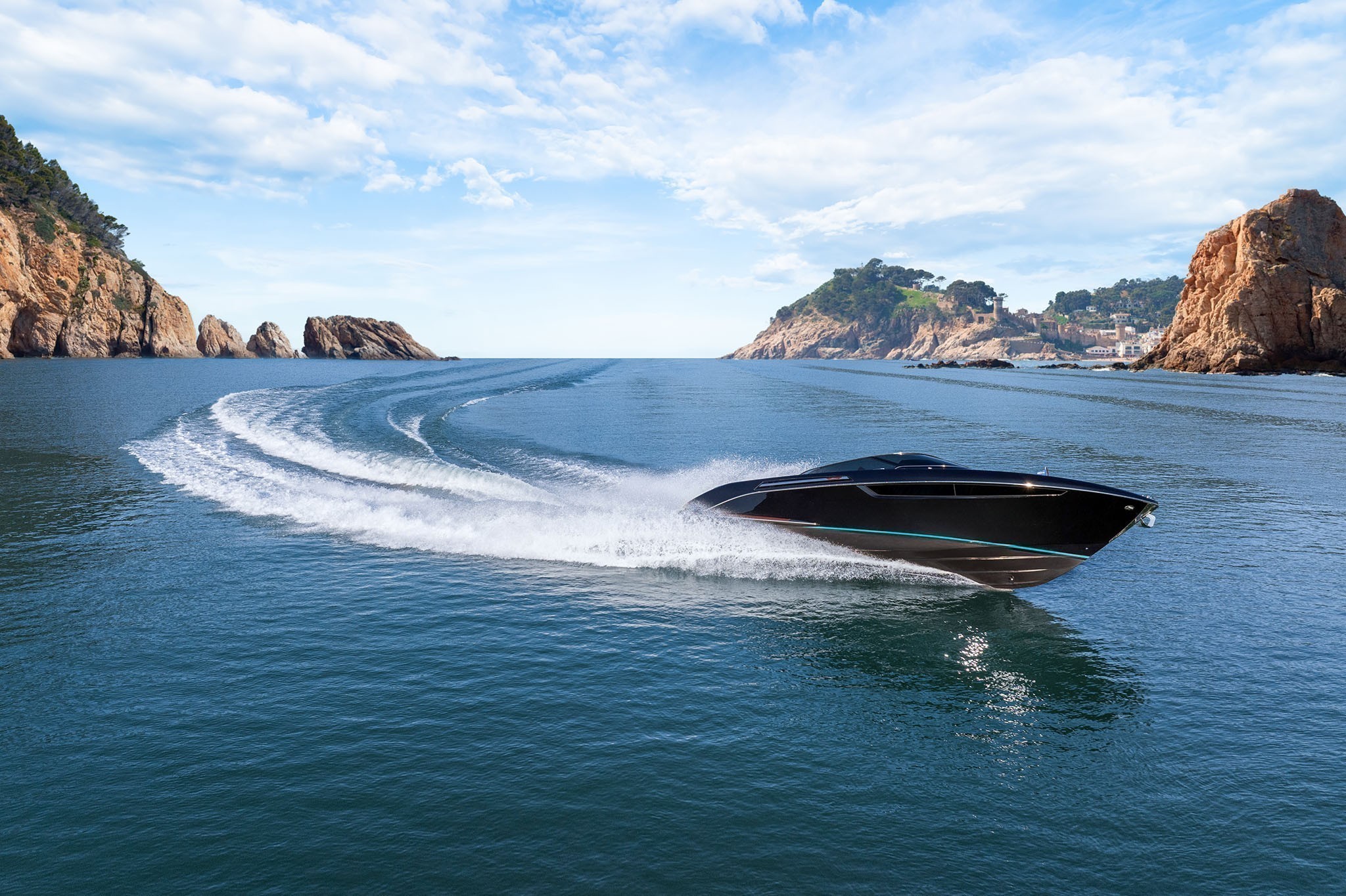 Riva Cento – Ενα νέο Riva με μήκος 12 μέτρα που βγαίνει σε 12 μόνο κομμάτια