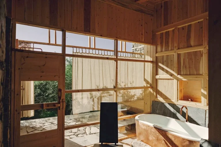 Ενα καταφύγιο στα υψίπεδα του Θιβέτ που είναι εμπειρία ζωής