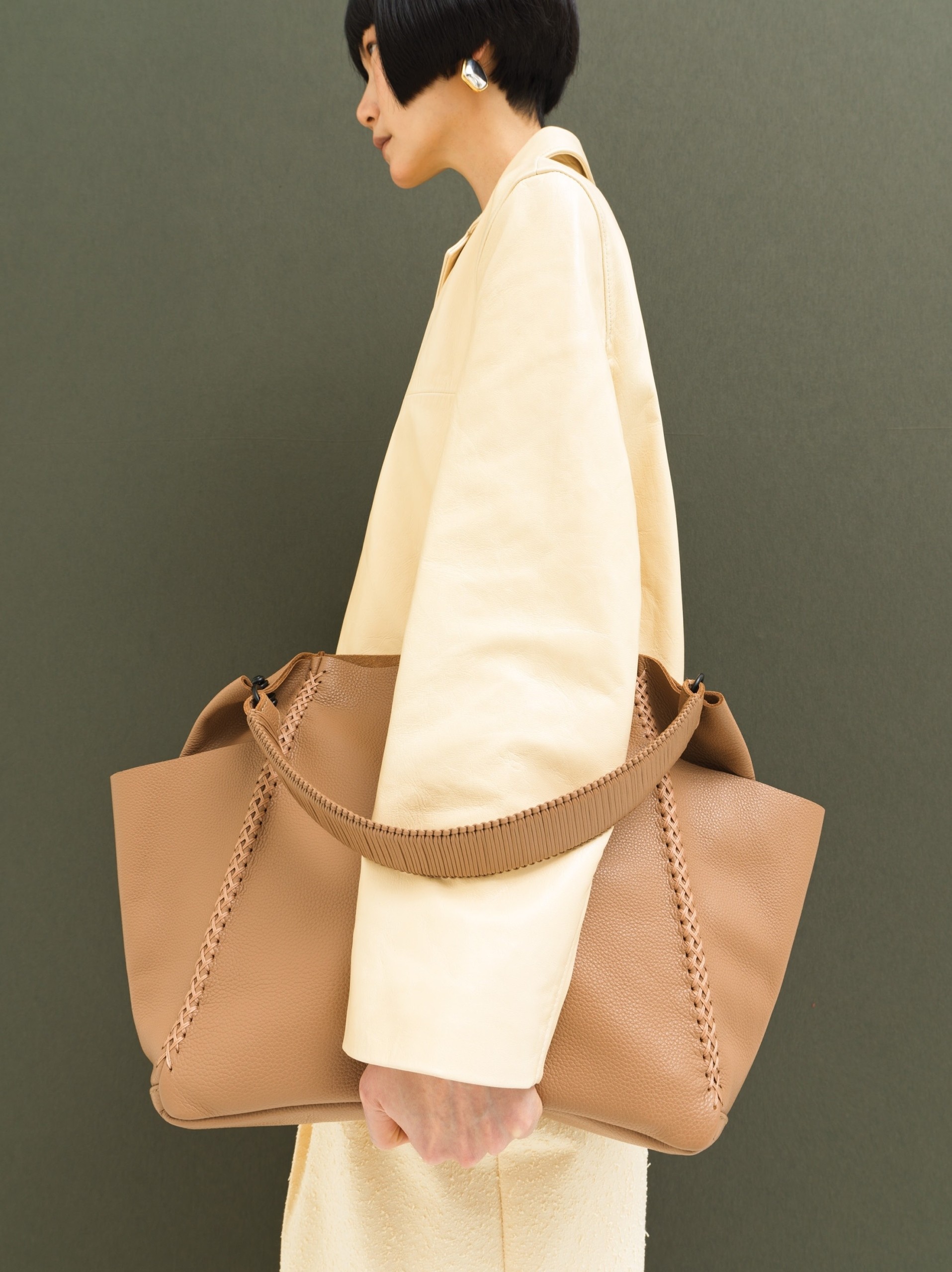 Αρετή Ντάρμα-Τσιρώνη: Αλήθειες και μύθοι για την πολυτέλεια στην Ελλάδα και τον κόσμο