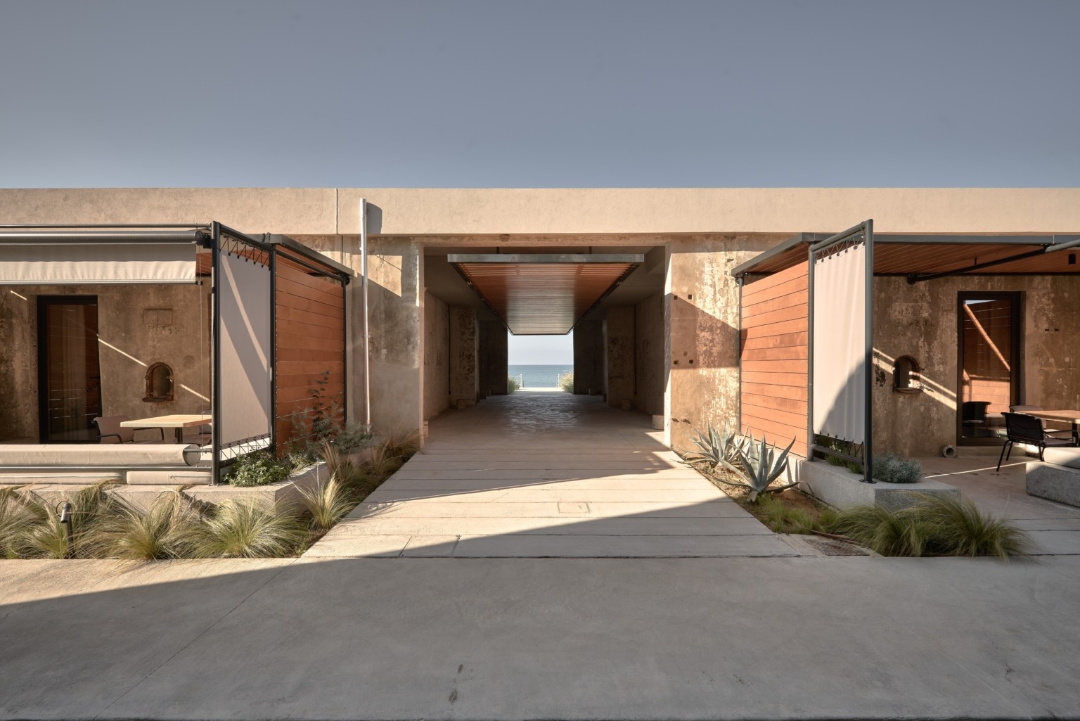 Νίκος Καραφλός, Dexamenes: “Τι κάνεις με αυτό που ο κόσμος θεωρεί τελειωμένο” – Η ιστορία μιας case-study μεταμόρφωσης στην Ηλεία