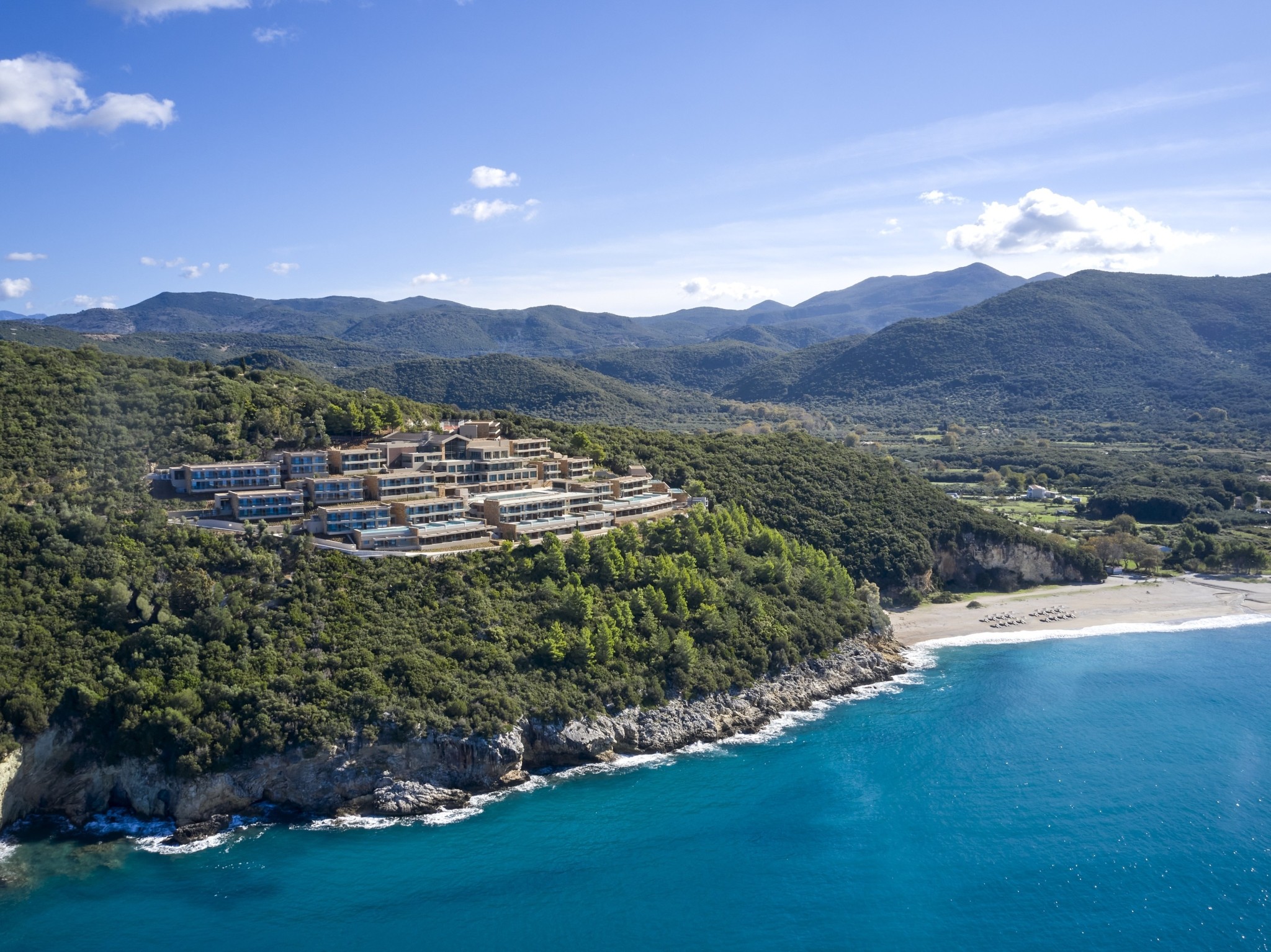 Χρήστος Κτενίδης, Mar-Bella Collection: Τέσσερα ξενοδοχεία που δίνουν άλλο νόημα στην εμπειρία του Ιονίου