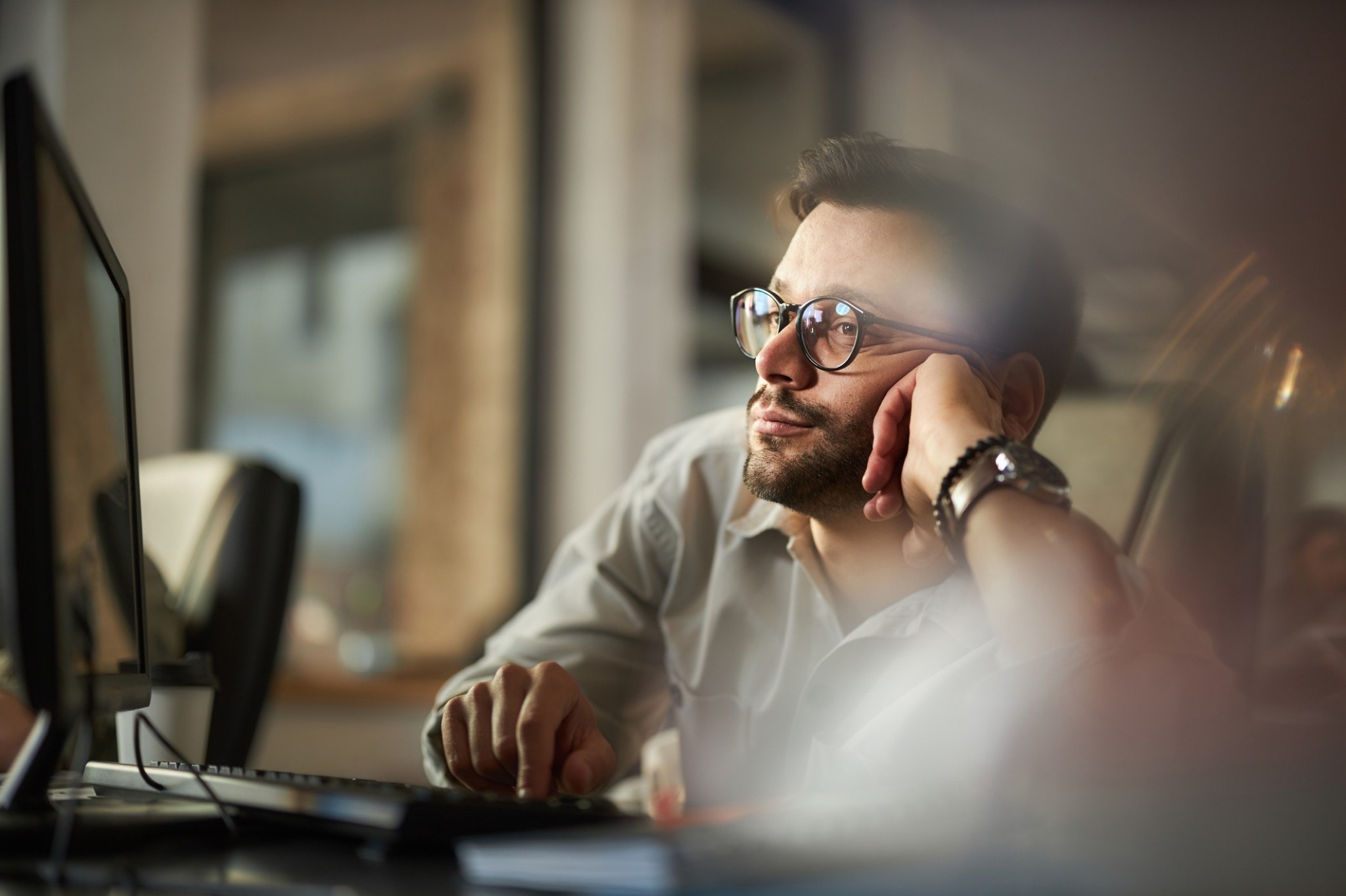 Μήπως δεν βαριέστε αρκετά; Τα οφέλη της πλήξης και πώς να βαρεθείτε