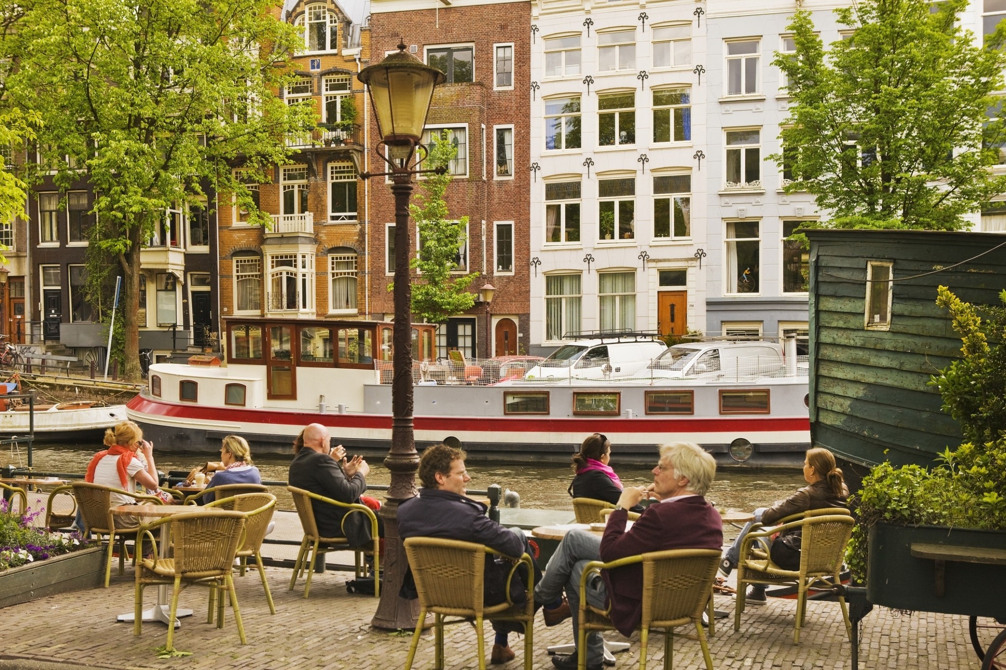 Οι Ελληνίδες είναι πρώτες στο κάπνισμα στην Ευρώπη