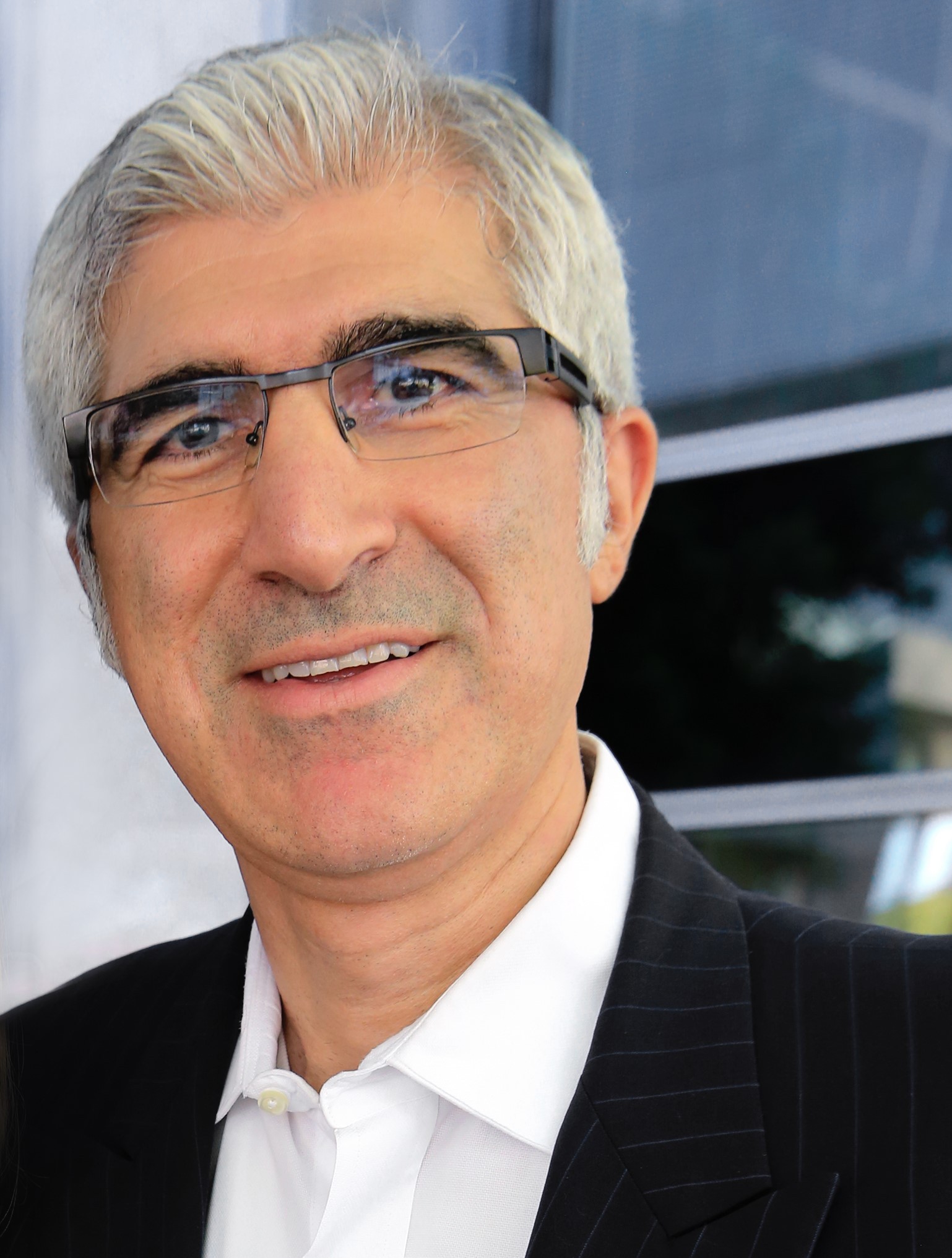 Ιρανοί που μετανάστευσαν στις ΗΠΑ και έγιναν δισεκατομμυριούχοι