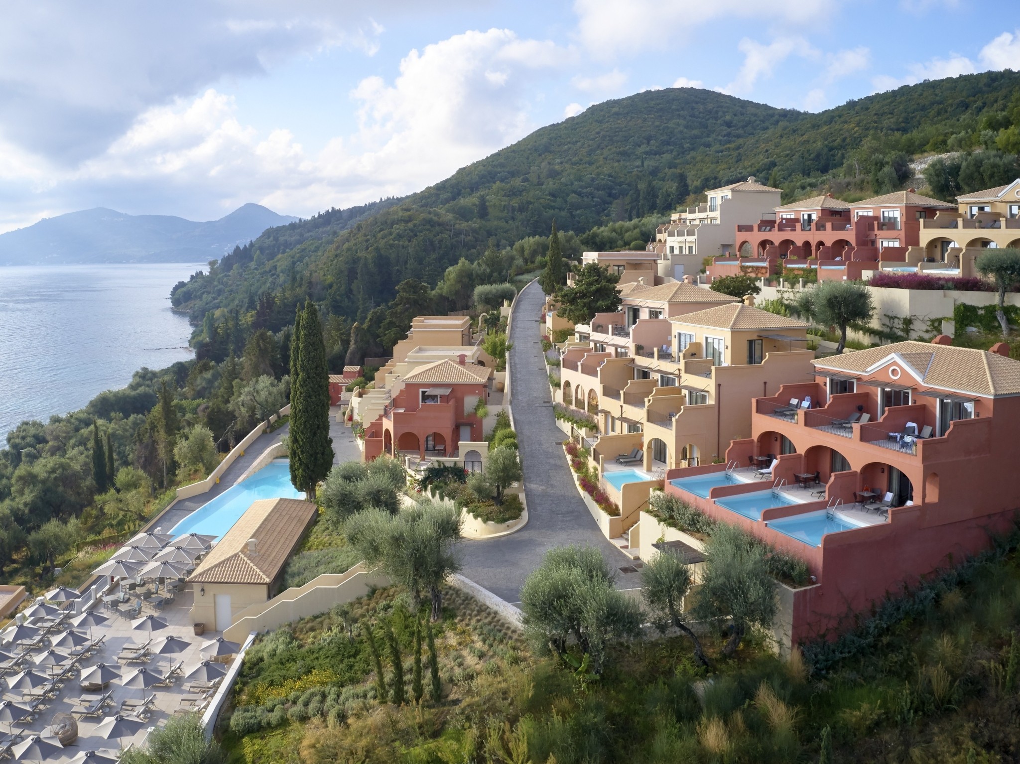 Χρήστος Κτενίδης, Mar-Bella Collection: Τέσσερα ξενοδοχεία που δίνουν άλλο νόημα στην εμπειρία του Ιονίου