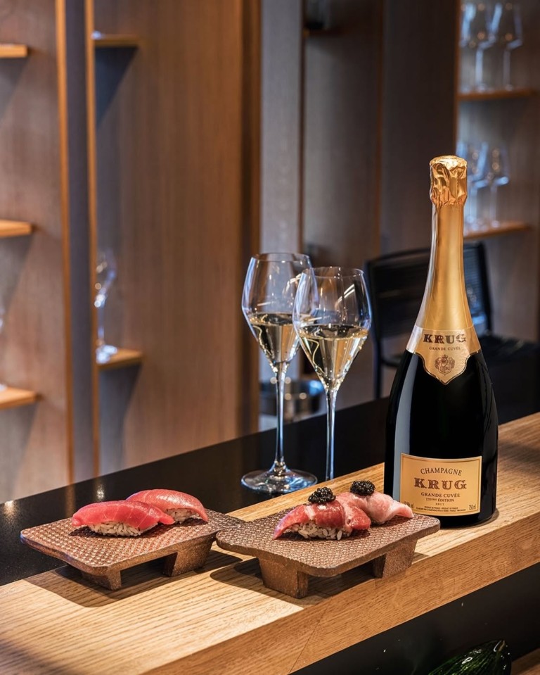 Ρεκόρ στο κόστος ζωής των δισεκατομμυριούχων – Πόσο κοστίζει η “μεγάλη ζωή” σήμερα;