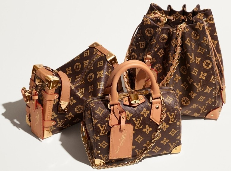 Louis Vuitton: Τι είναι το Monogram που κλείνει 130 χρόνια από τη δημιουργία του 