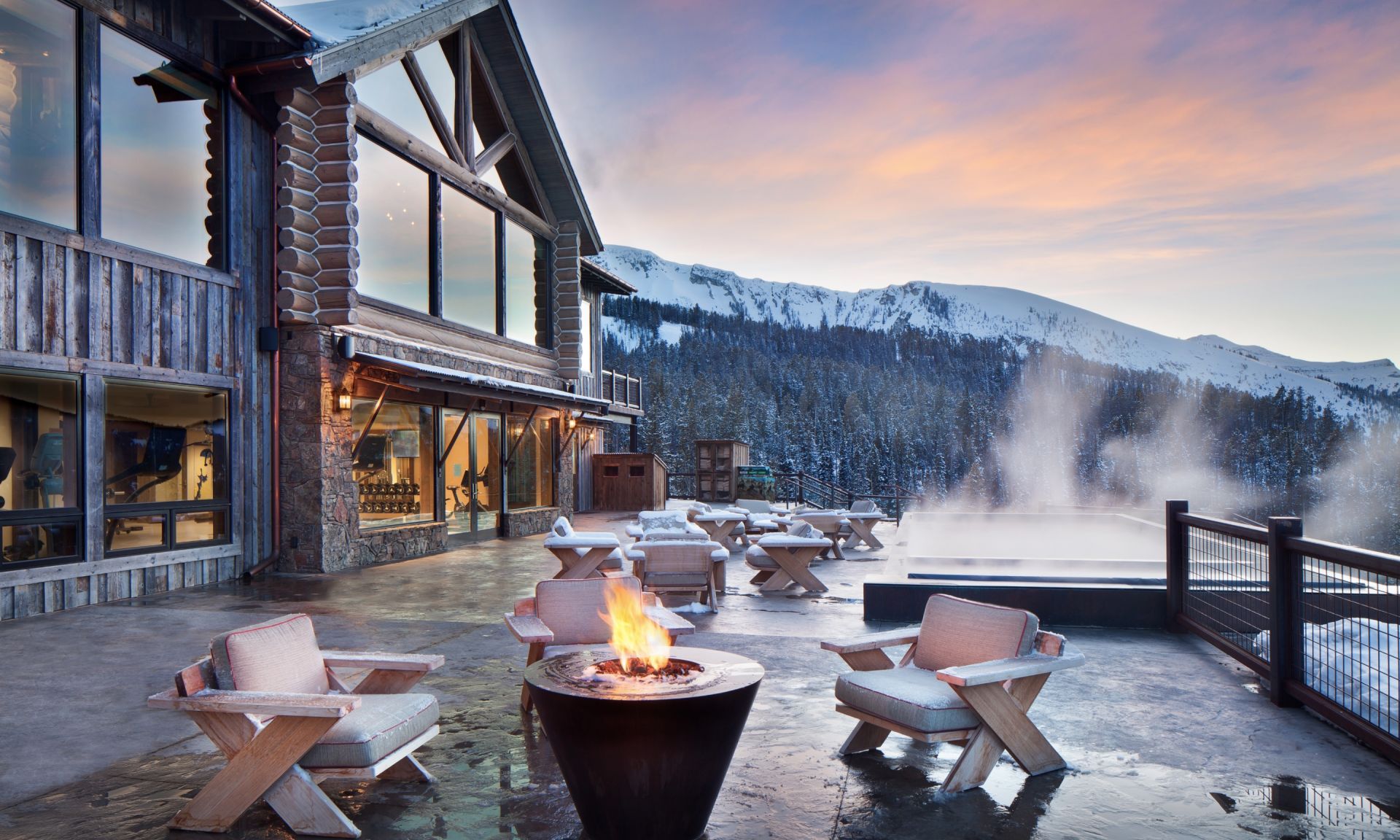 Πίσω από τις πόρτες 5 τοπ members club