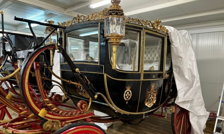 Τατόι: Λύνοντας τους «γρίφους» 100.000 κειμηλίων – Το γιγαντιαίο έργο συντήρησης της συλλογής σε αριθμούς και στάδια (pics)