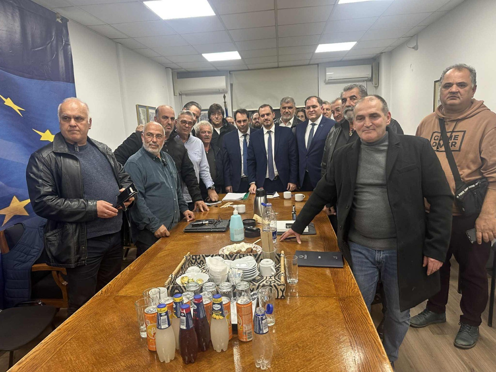 Λαϊκές αγορές: Αναστέλλονται οι κινητοποιήσεις – Δεσμεύσεις απ’ την κυβέρνηση για τα κύρια αιτήματα | Ειδήσεις για την Οικονομία