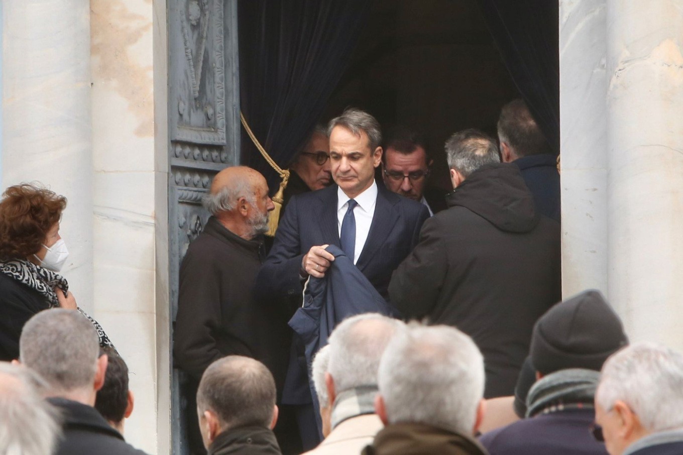 Ο Κυριάκος Μητσοτάκης στην κηδεία του Νίκου Στασινόπουλου