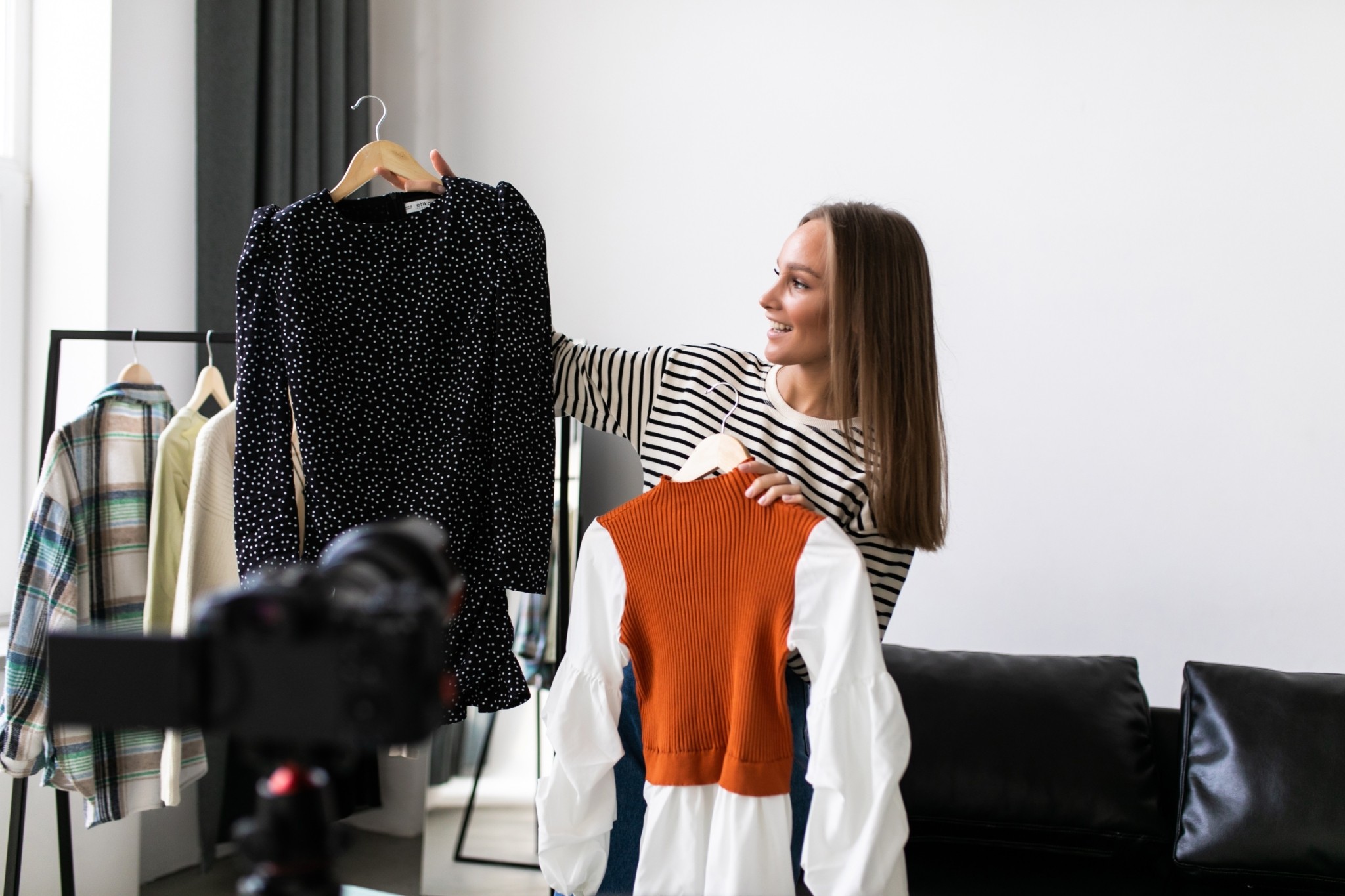 Πώς να πουλήσετε τα ρούχα που δεν φοράτε πια