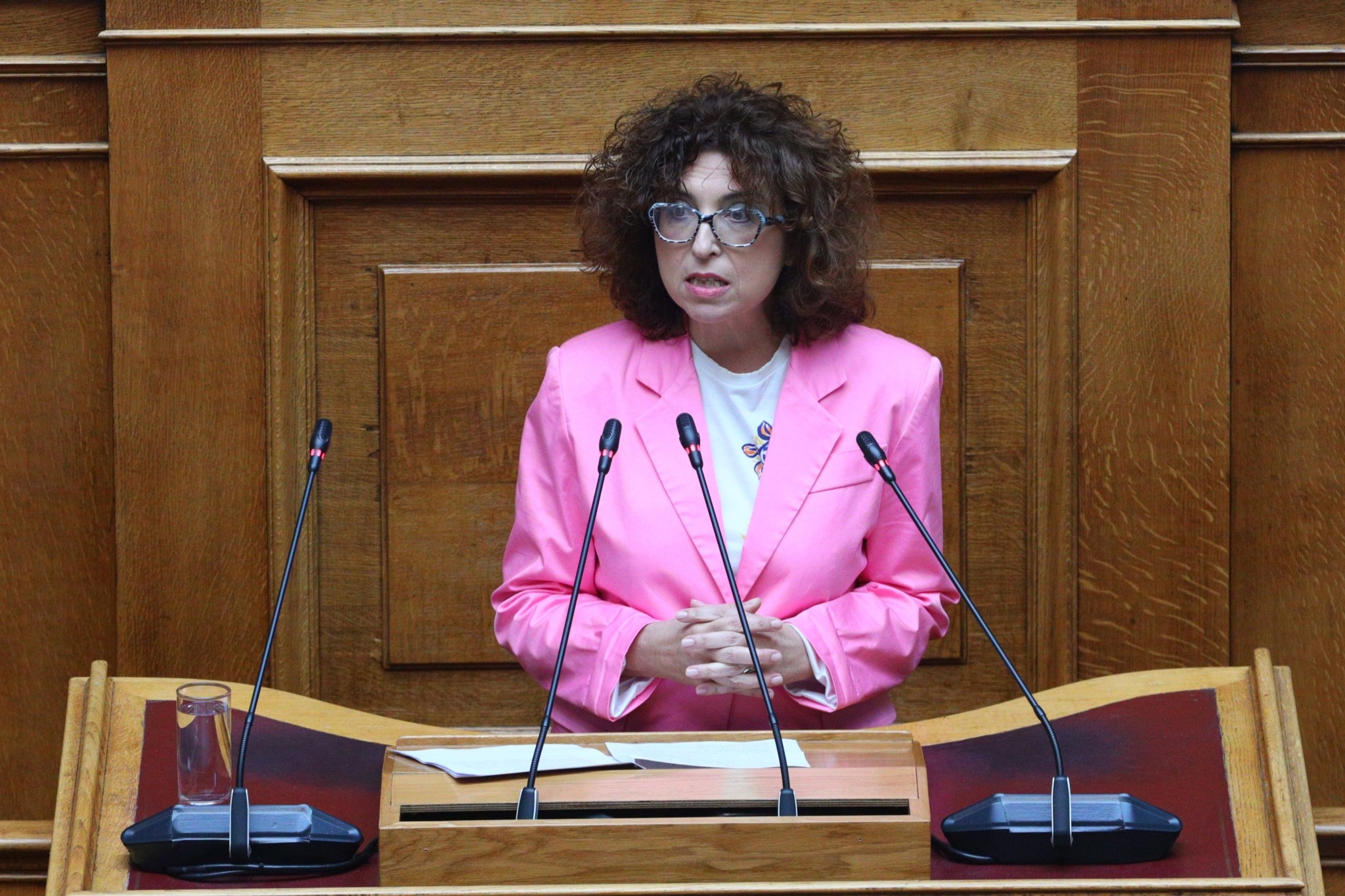 Πλεύση Ελευθερίας: Ανεξαρτητοποιήθηκε η βουλευτής Ελένη Καραγεωργοπούλου λόγω διαφωνιών με την Κωνσταντοπούλου