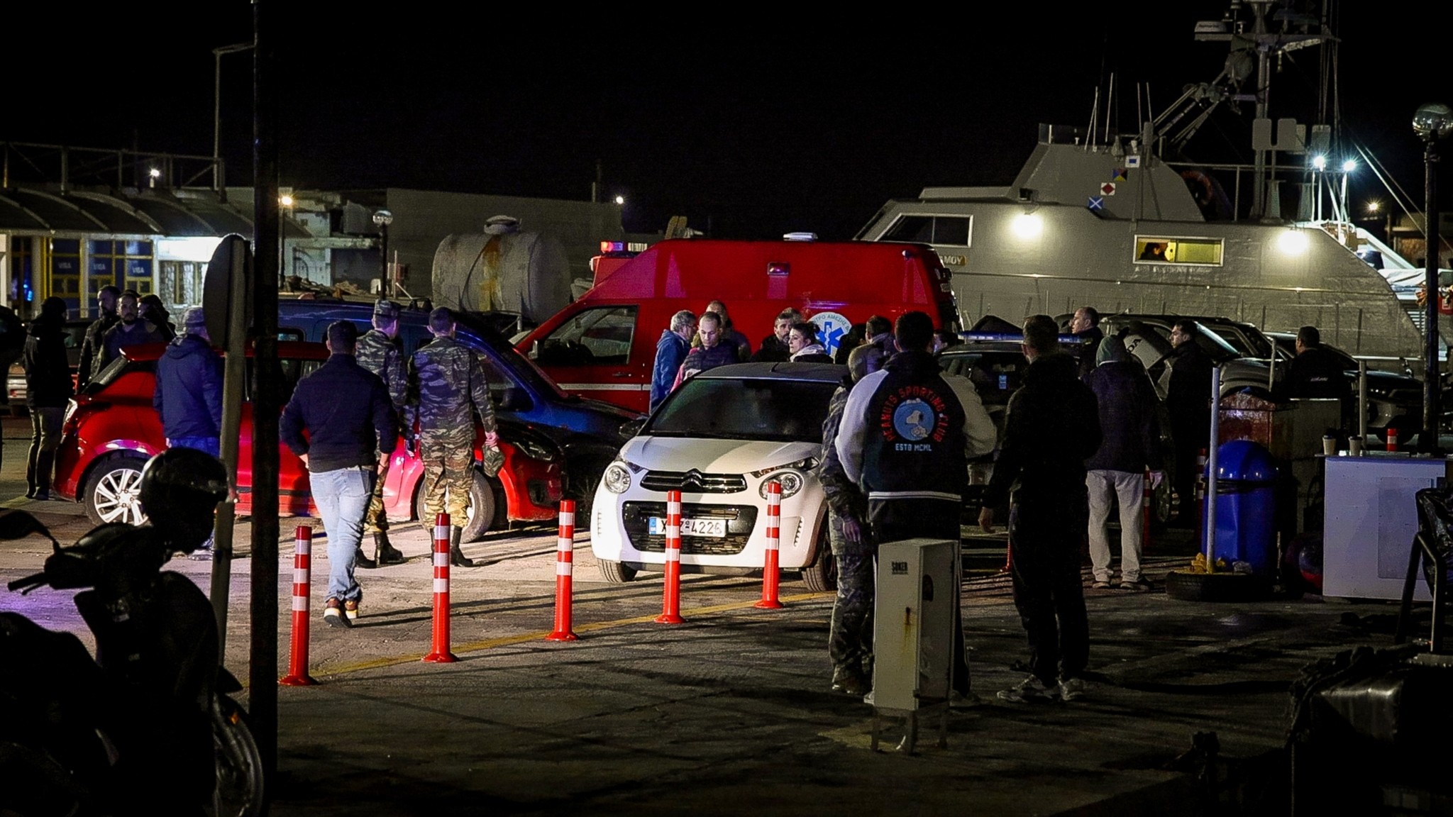 Χίος: Σοβαρό επεισόδιο ανάμεσα σε Λιμενικό και διακινητές μεταναστών με 15 νεκρούς και πολλούς τραυματίες (upd)