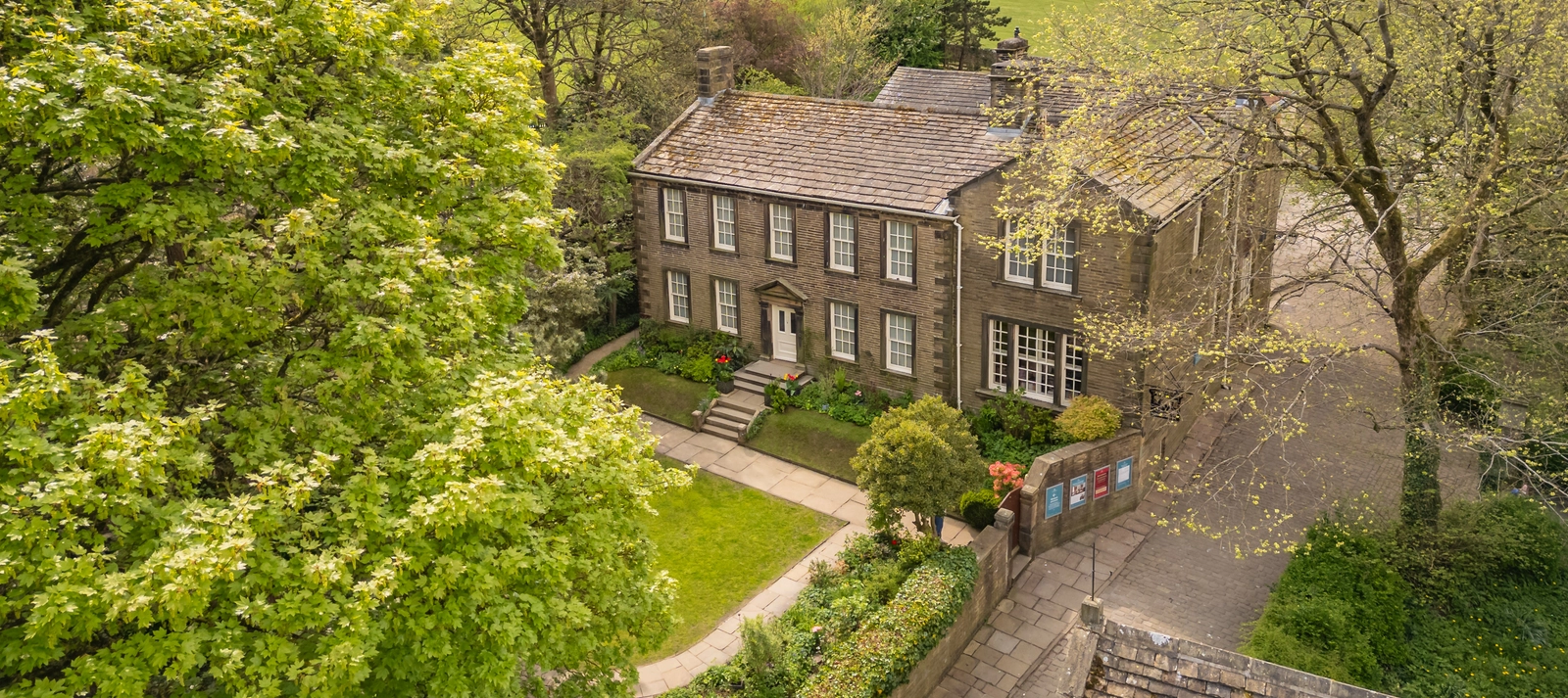 Δυτικό Γιορκσάιρ: Με τα Ανεμοδαρμένα Υψη γίνεται η πρωτεύουσα του ρομαντισμού