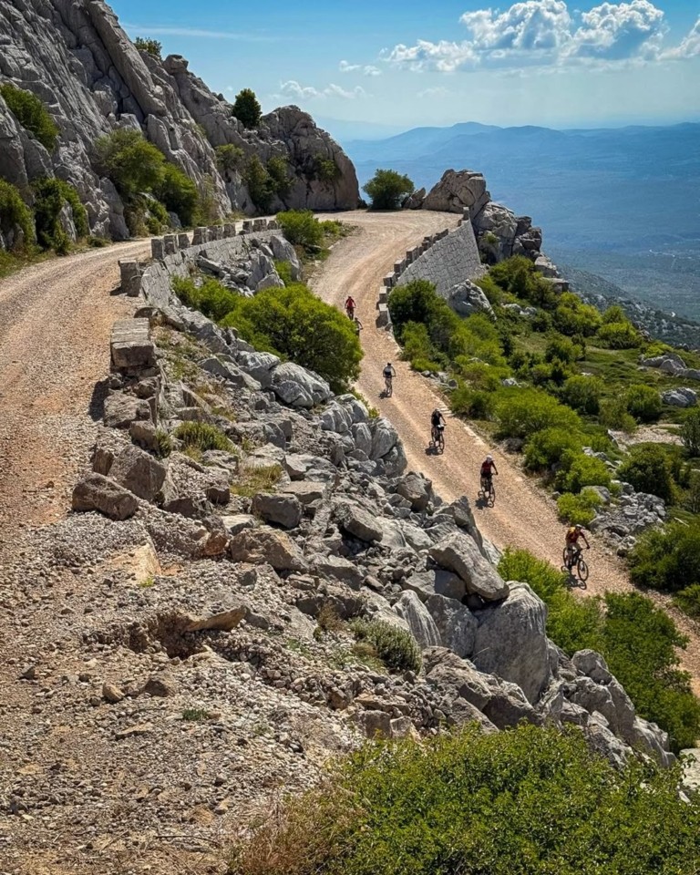 Trans Dinarica: Η ποδηλατική διαδρομή των 5.500 χιλιομέτρων που ενώνει 8 χώρες