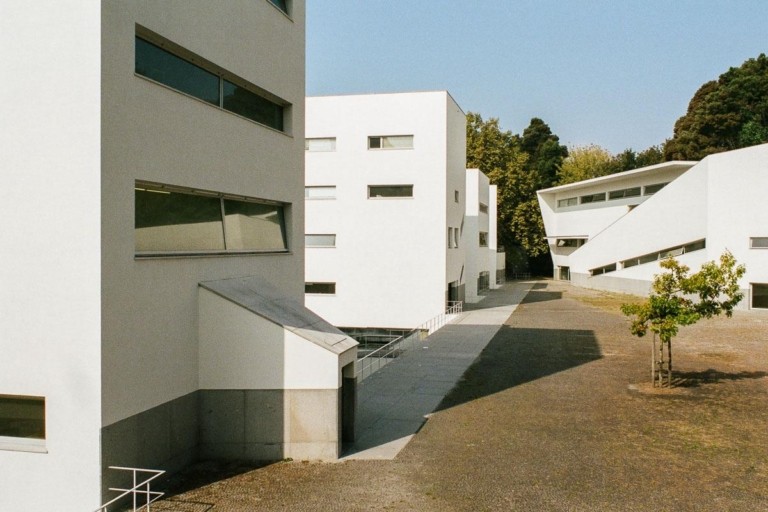 5 πανεπιστήμια που σχεδιάστηκαν από ιερά τέρατα της αρχιτεκτονικής