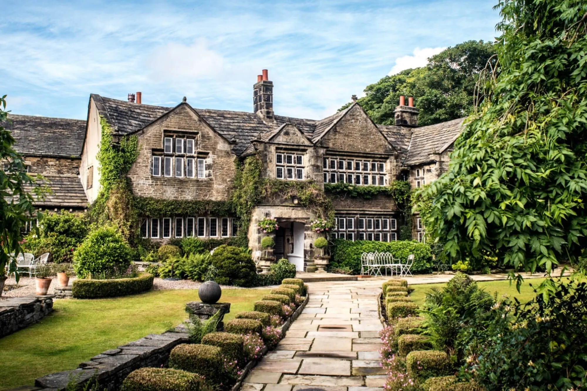 Δυτικό Γιορκσάιρ: Με τα Ανεμοδαρμένα Υψη γίνεται η πρωτεύουσα του ρομαντισμού