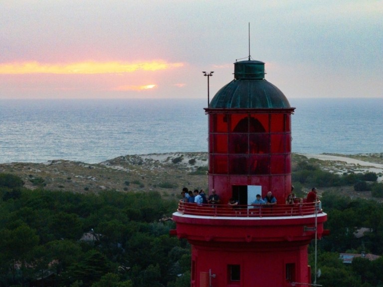 Ταξίδι στα γαλλικά Χάμπτονς: Το καταφύγιο πλούσιων και διάσημων στον Ατλαντικό