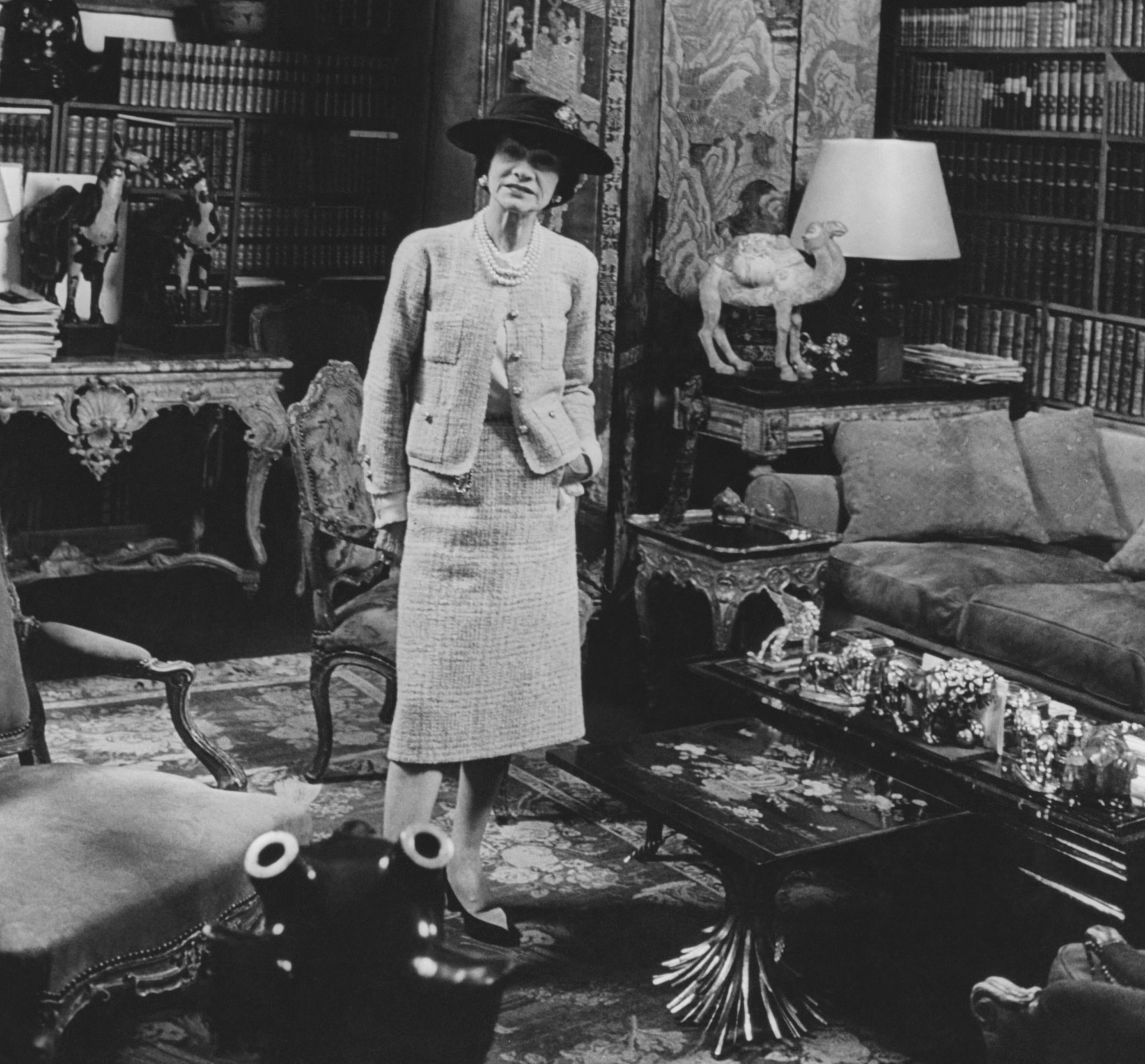 Μόδα: Η επανάσταση που προκάλεσε το tweed σακάκι της Chanel